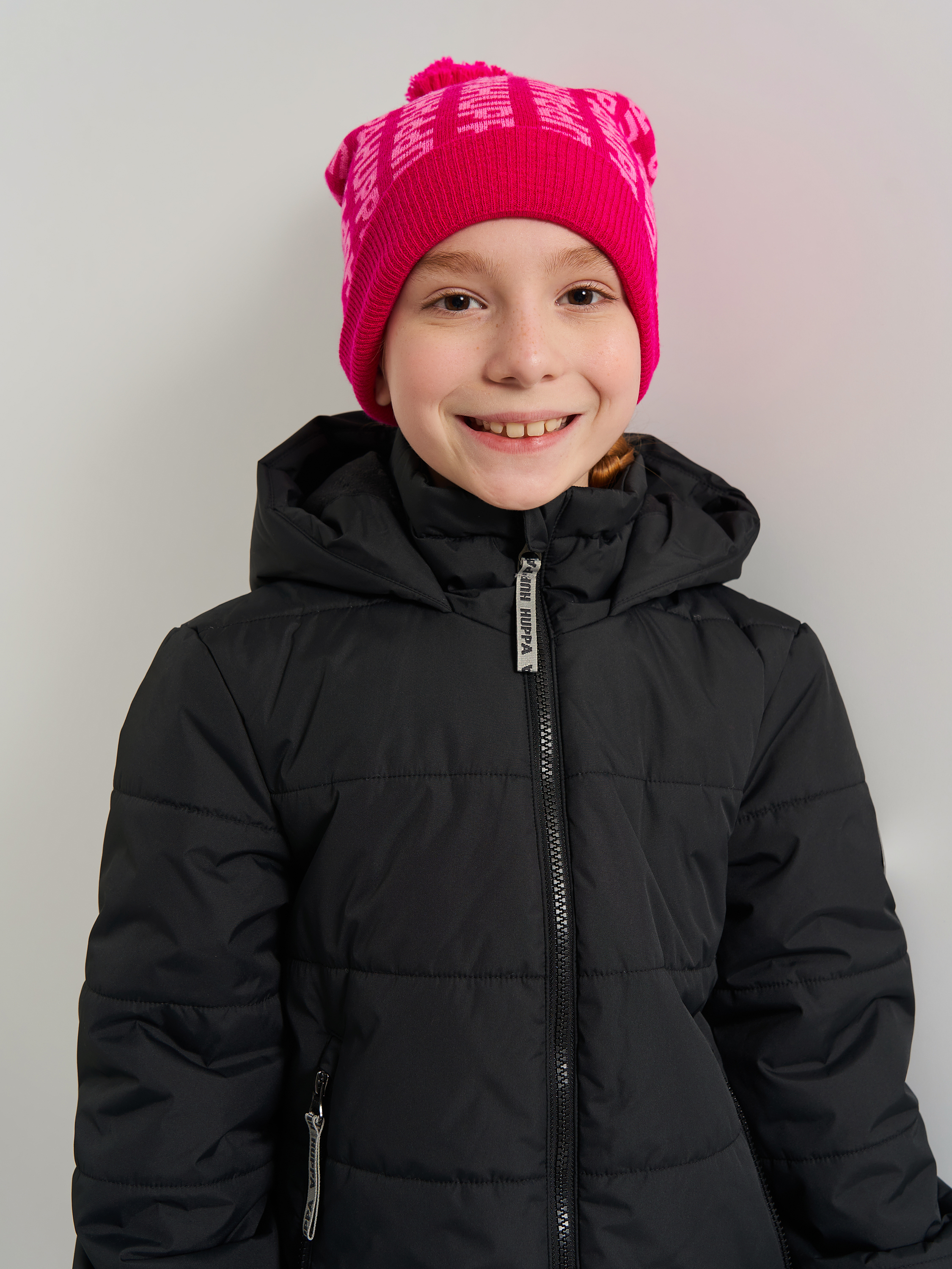 Акція на Дитяча зимова шапка з помпоном для дівчинки Huppa Huppa 94290000-00063 55-57 см Фуксія від Rozetka