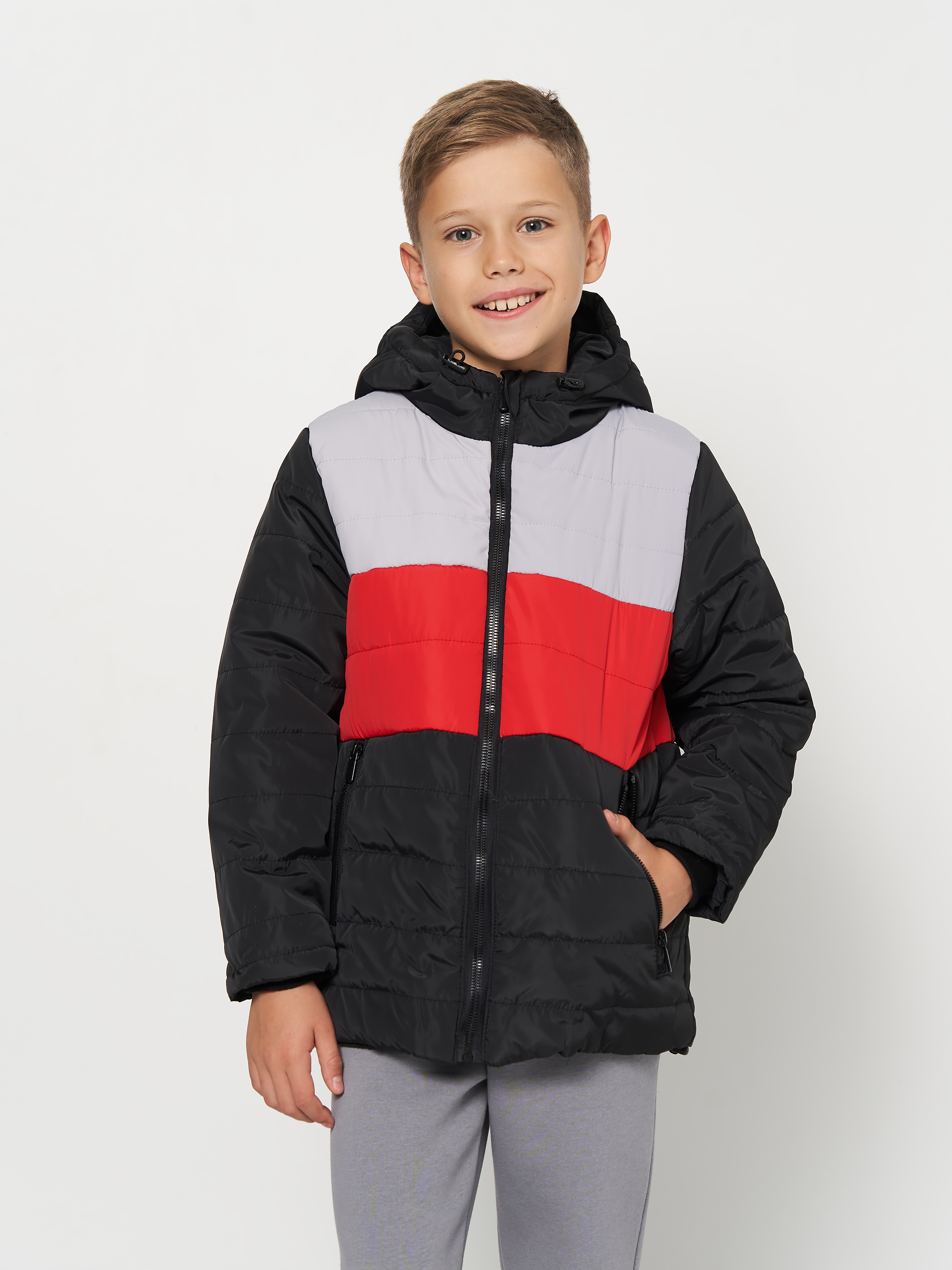 Акція на Підліткова демісезонна куртка для хлопчика Одягайко 22868 146 см Чорна з червоним принтом від Rozetka