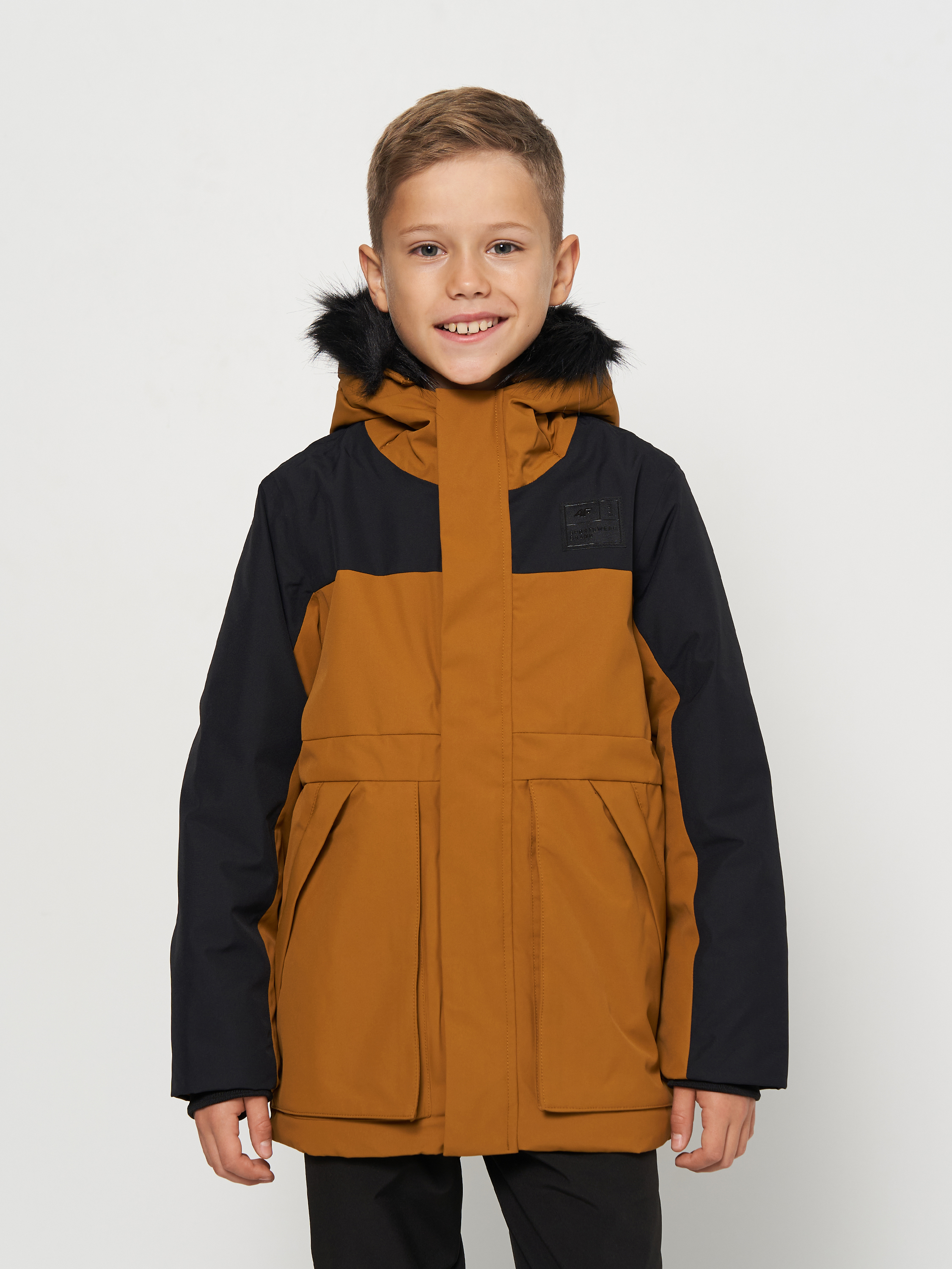 Акція на Дитяча зимова стьобана куртка для хлопчика 4F 4FJAW23TJACM109-82S 134 см від Rozetka
