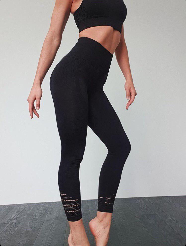 

Спортивные Леггинсы с высокой талией La_sportive 0880 Черные XS-S
