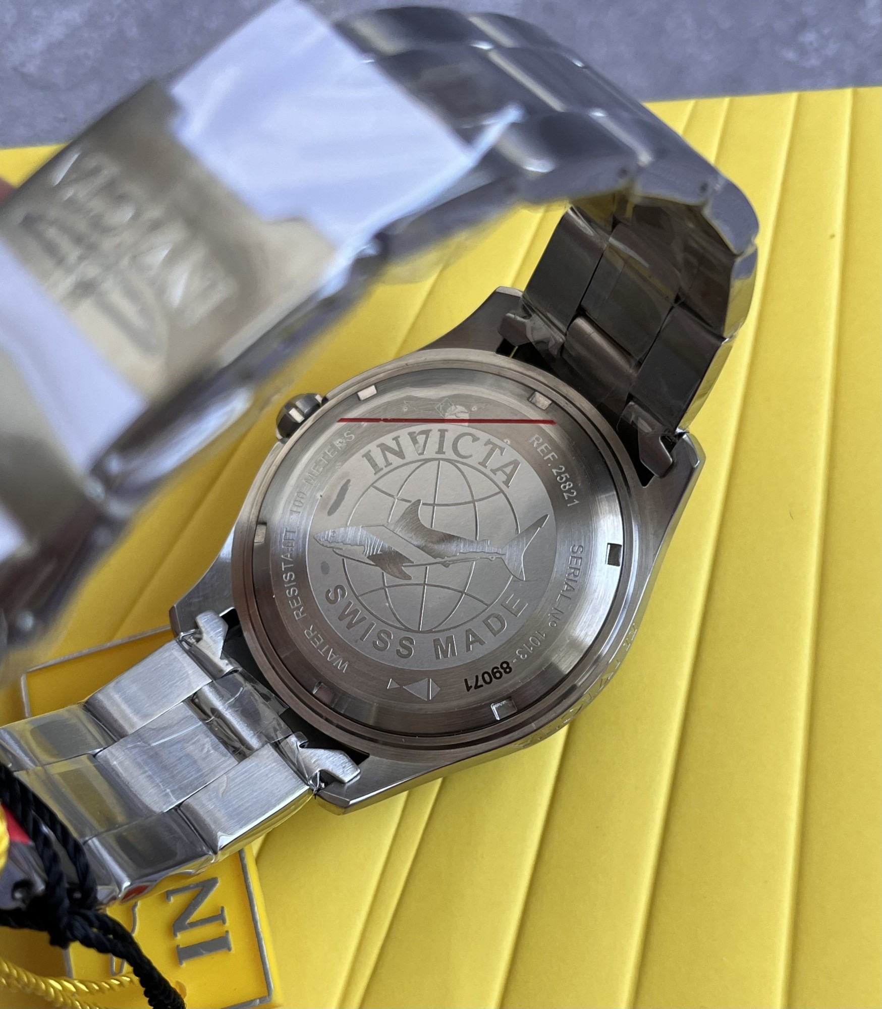 Invicta 25821 clearance