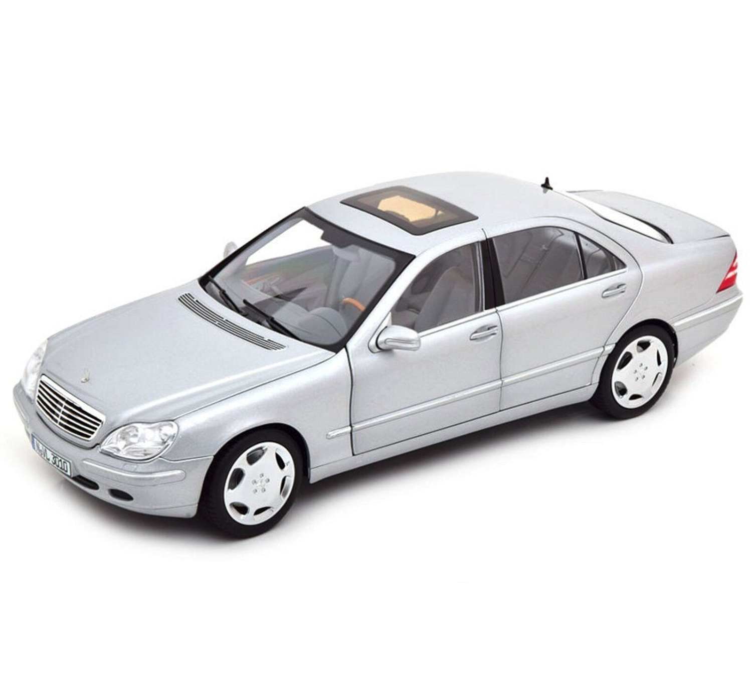 Модель автомобіля Mercedes-Benz S600 (W220) Silver by Norev, Scale 1:18 –  фото, отзывы, характеристики в интернет-магазине ROZETKA от продавца:  Moby-teile | Купить в Украине: Киеве, Харькове, Днепре, Одессе, Запорожье,  Львове