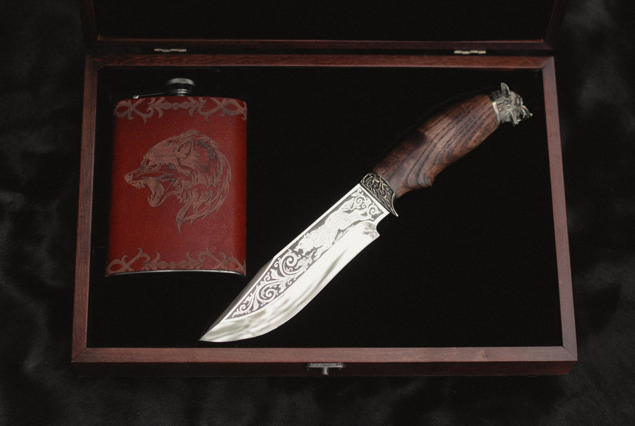 

Подарочный набор R.A. Knives Волк в кейсе