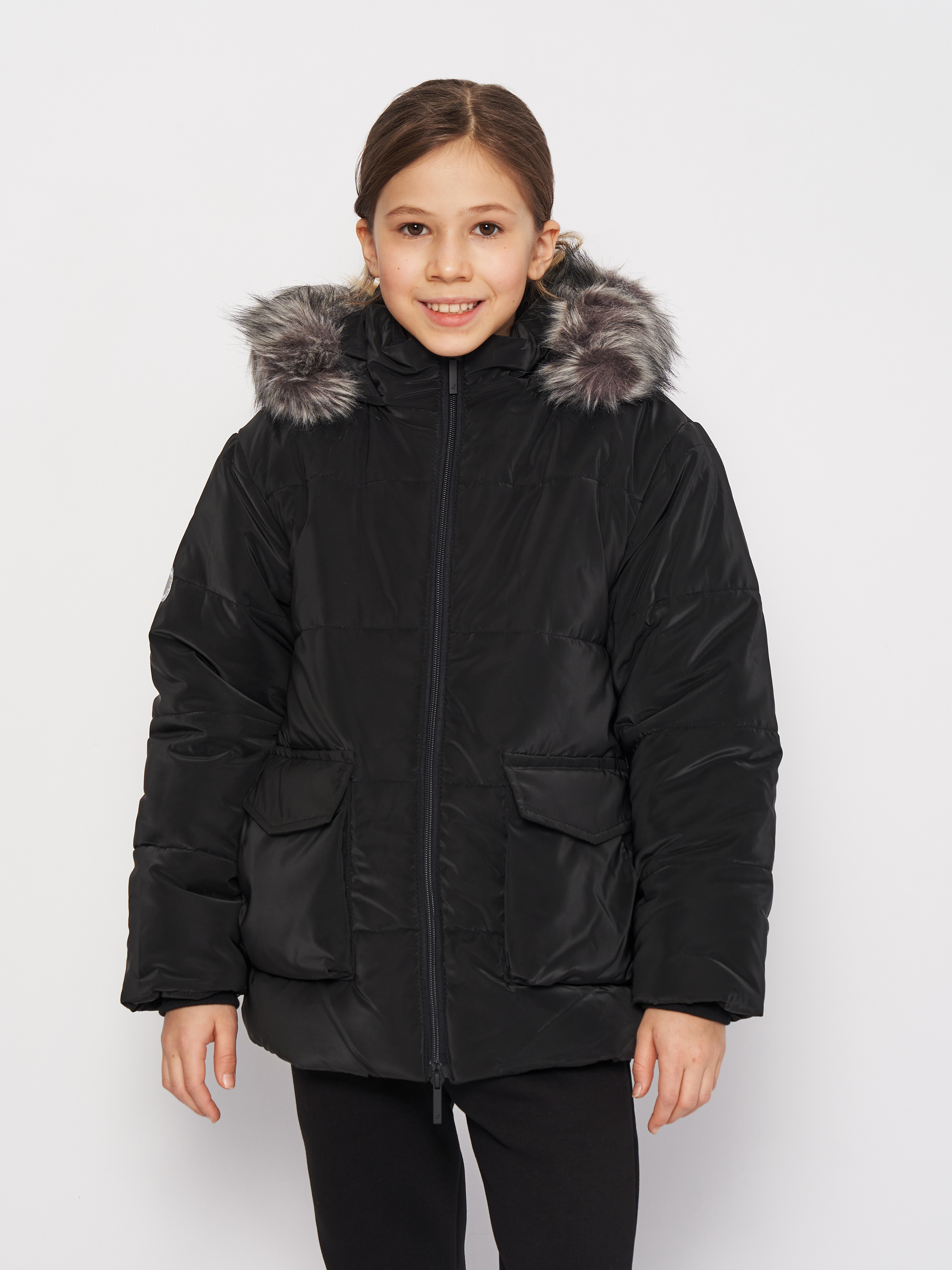 Акция на Дитяча зимова куртка для дівчинки Lemon Outerwear Jesie? Girl ZL3152107OJG-021 128 см Чорна от Rozetka