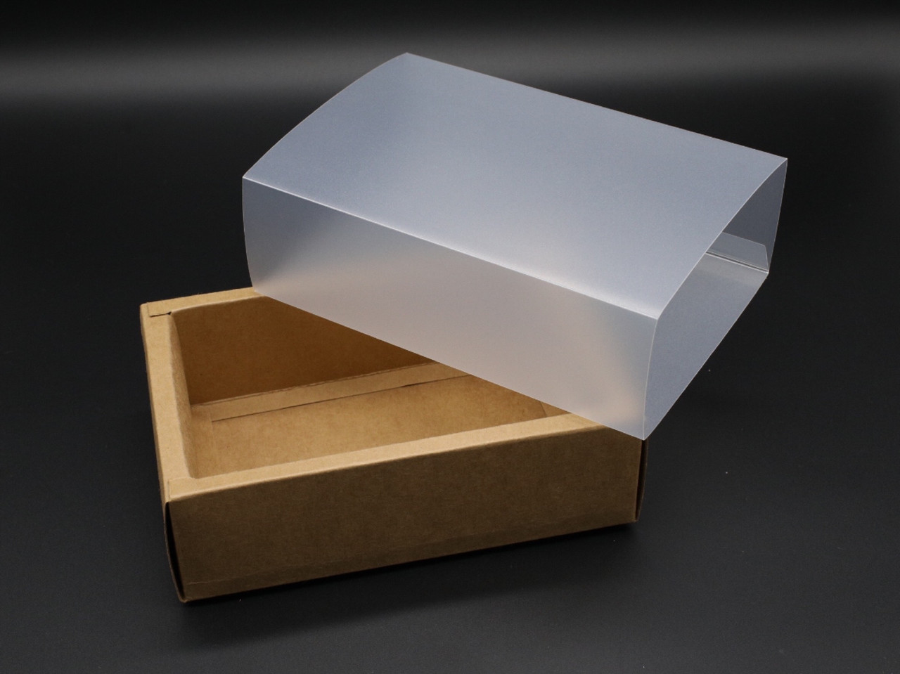 Волшебство за картонной крышкой: новогодние подарочные коробки для wow-эффекта