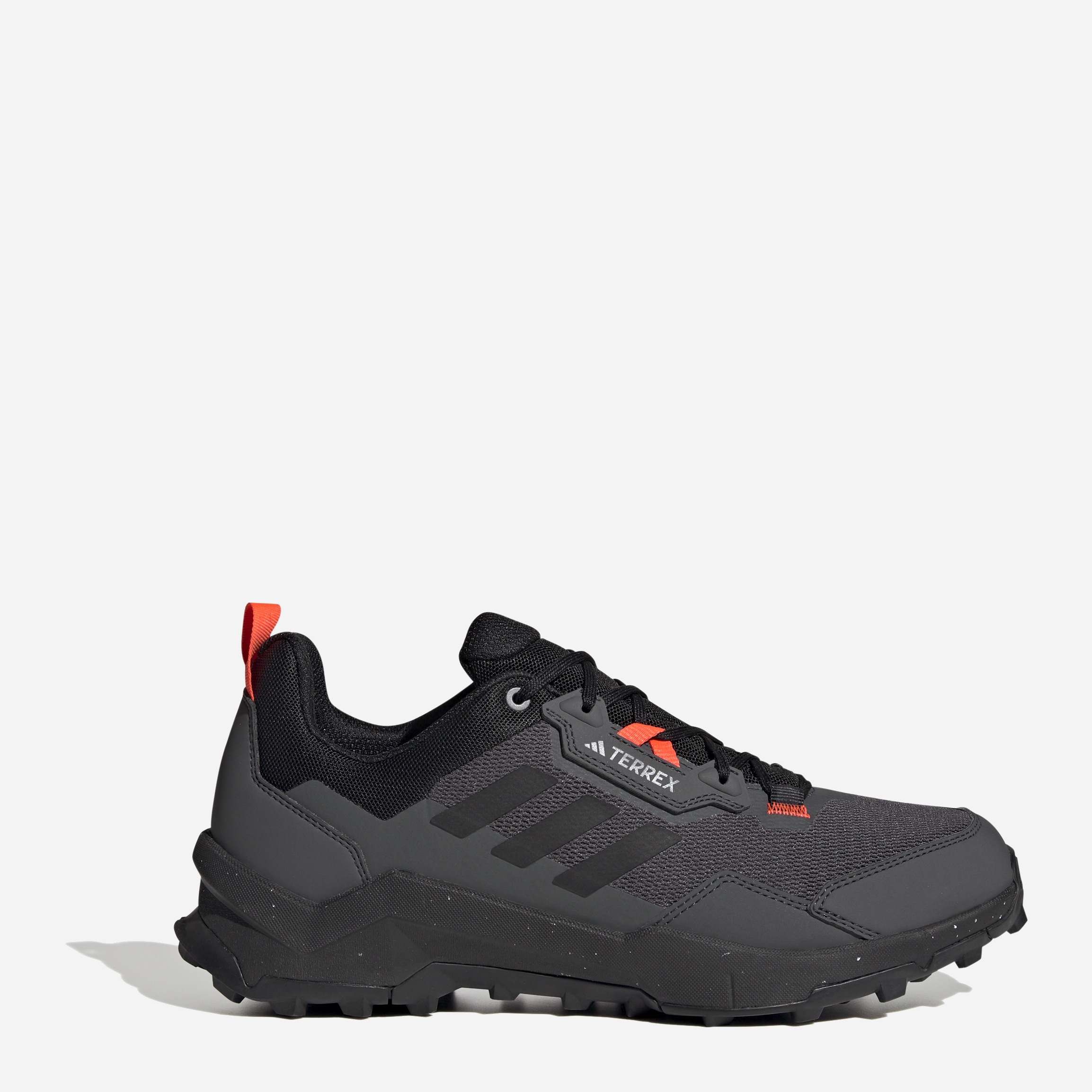 Акція на Чоловічі кросівки для треккінгу Adidas Terrex AX4 HP7391 40 (UK 7.5) Сірі від Rozetka