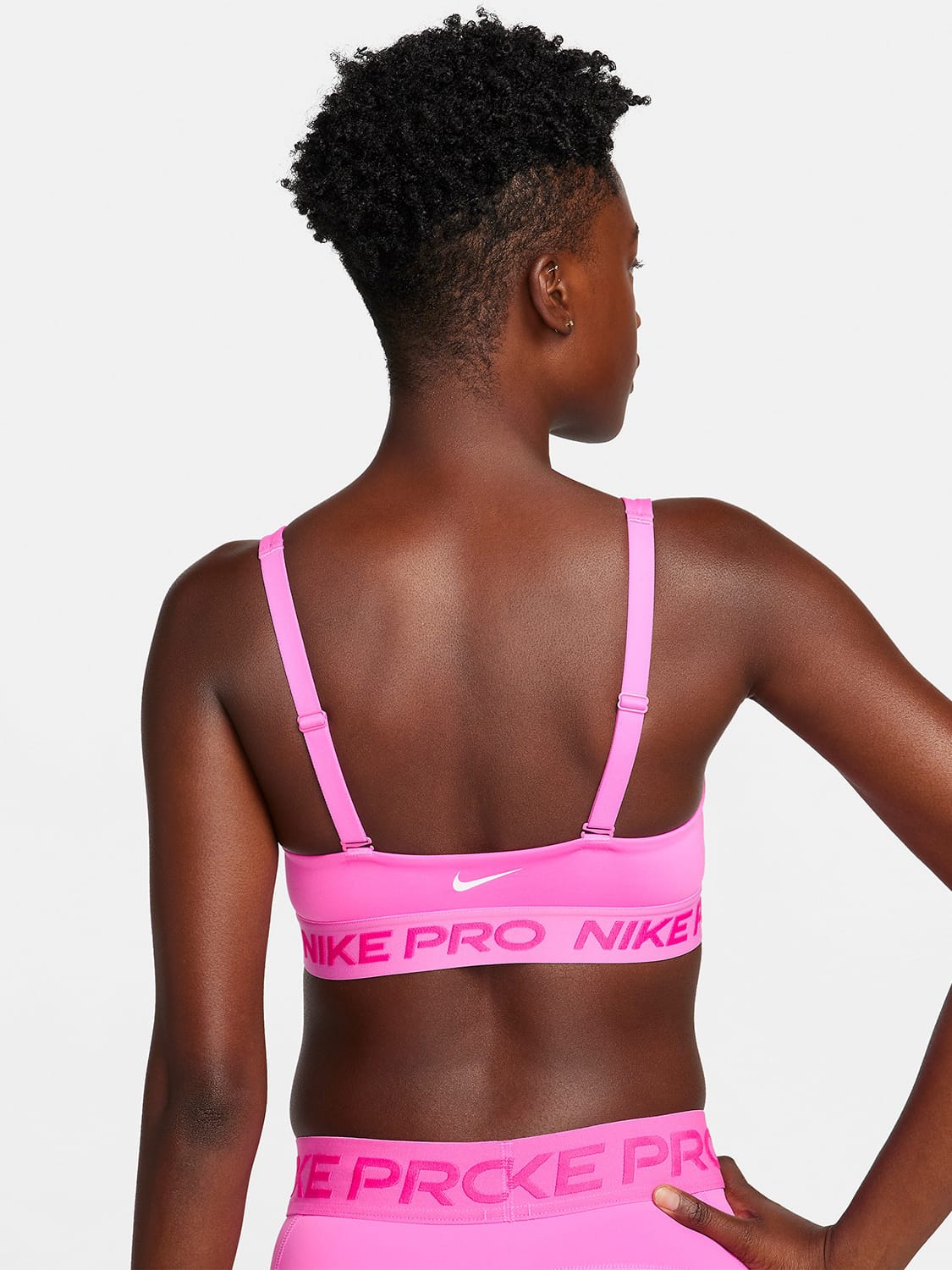 Спортивный топ для фитнеса женский Nike Indy Plunge Bra FQ2653-675 XL  Игривый розовый/Алхимический розовый/Белый (0196975060443) – в  интернет-магазине ROZETKA