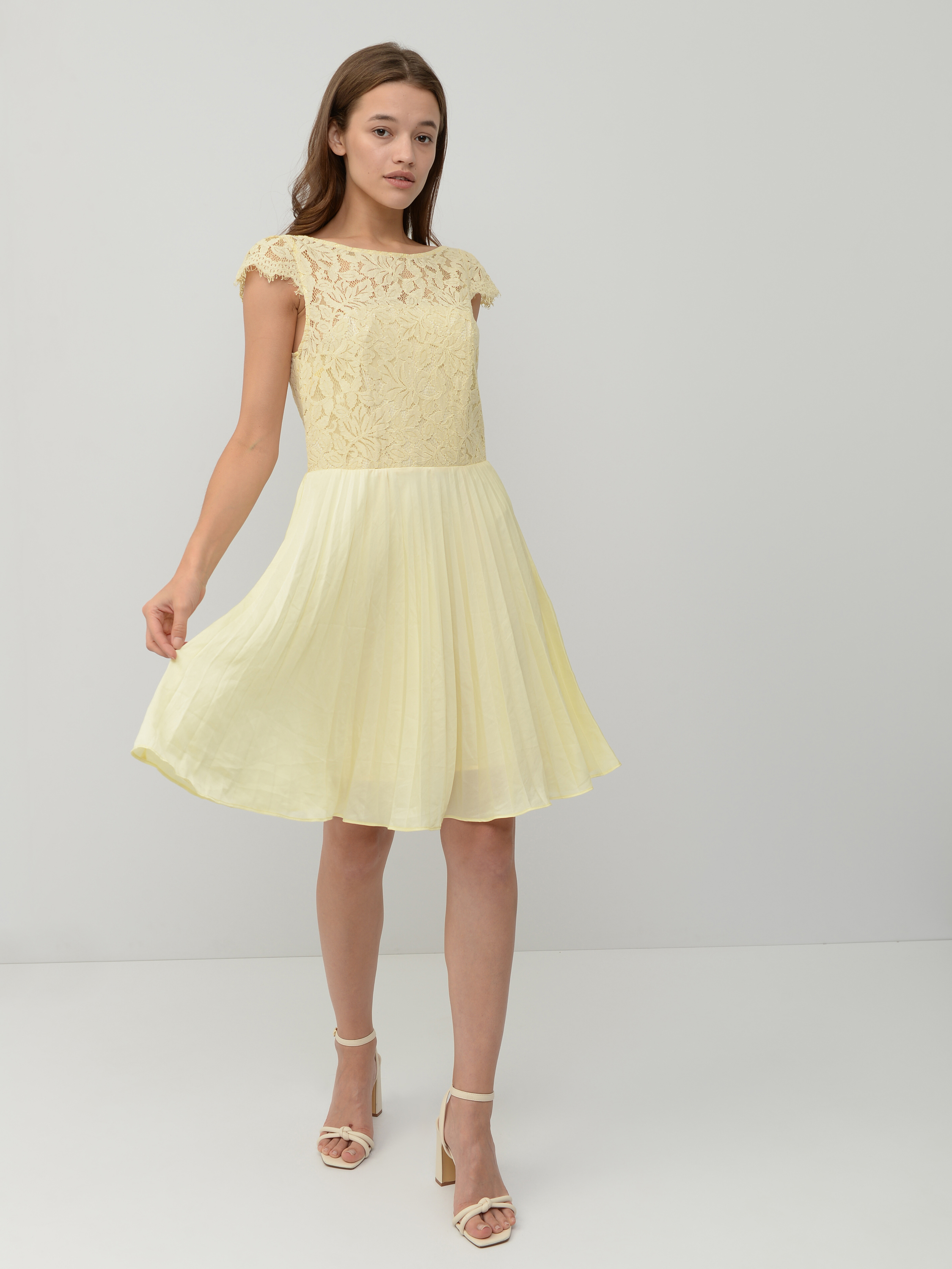 

Платье H&M 38 желтый 1144770