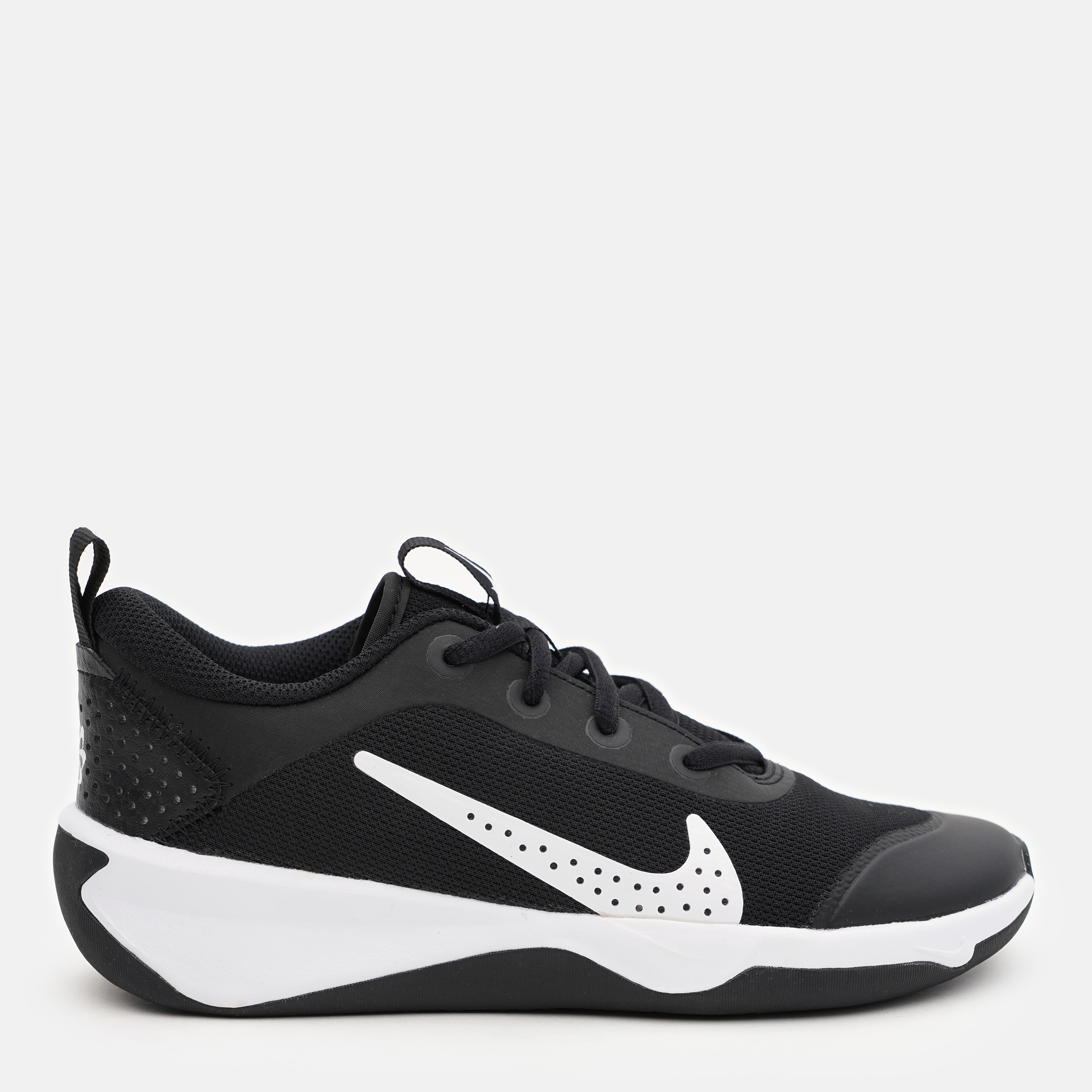 Акція на Підліткові кросівки для хлопчика Nike Omni Multi-Court (Gs) DM9027-002 37.5 Black/White від Rozetka