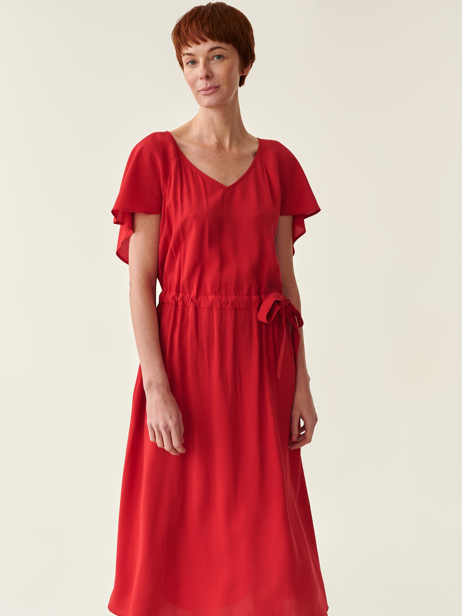 Акція на Плаття-футболка міді літнє жіноче Tatuum Osta T2214.192 36 Червоне від Rozetka