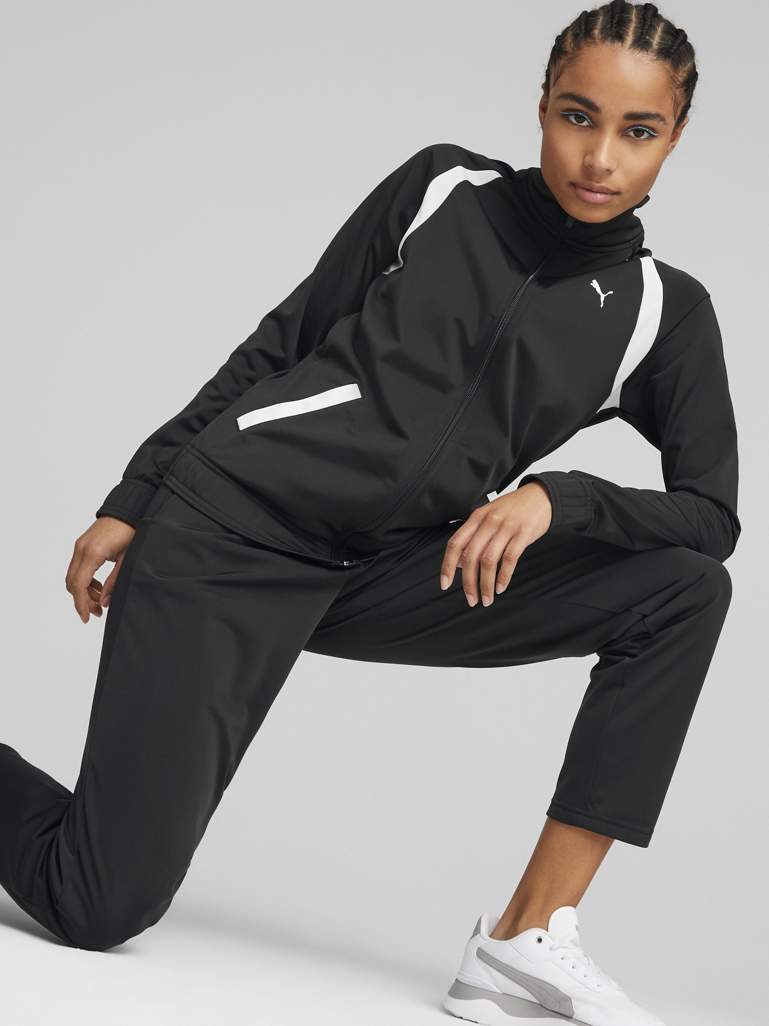 Акція на Спортивний костюм Puma Classic Tricot Suit Op 67523401 S Black від Rozetka