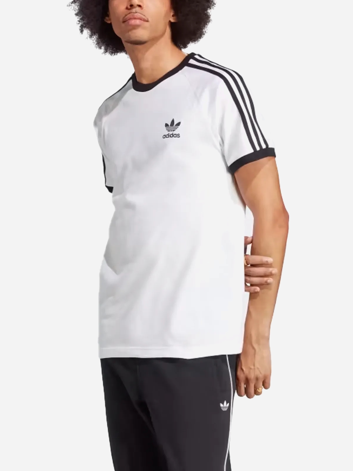 Акція на Футболка довга чоловіча Adidas Adicolor Classics 3-Stripes Tee "White" IA4846 XL Біла від Rozetka