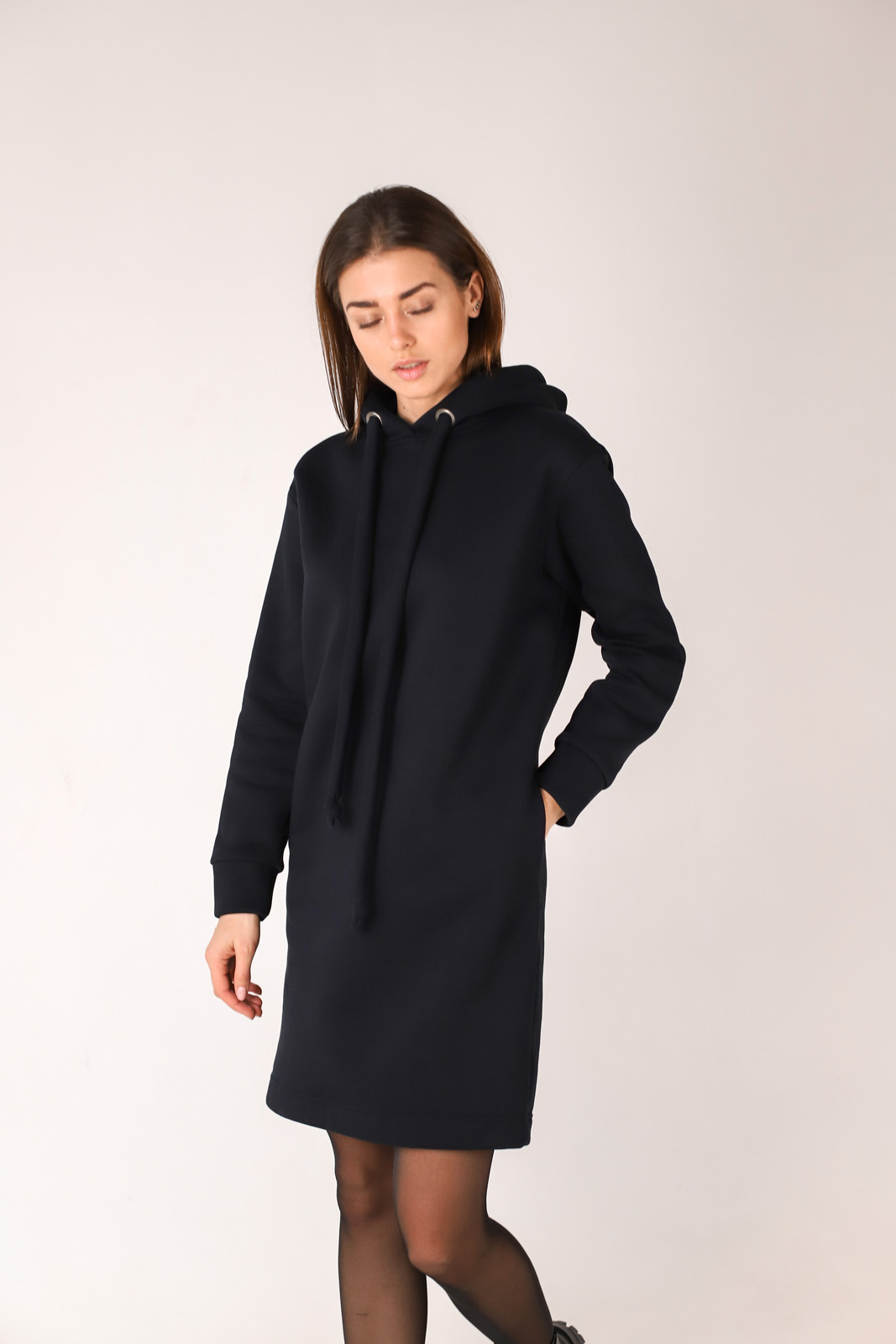 

Платье Wear me с капюшоном свободное S Чёрный 2w/29/29