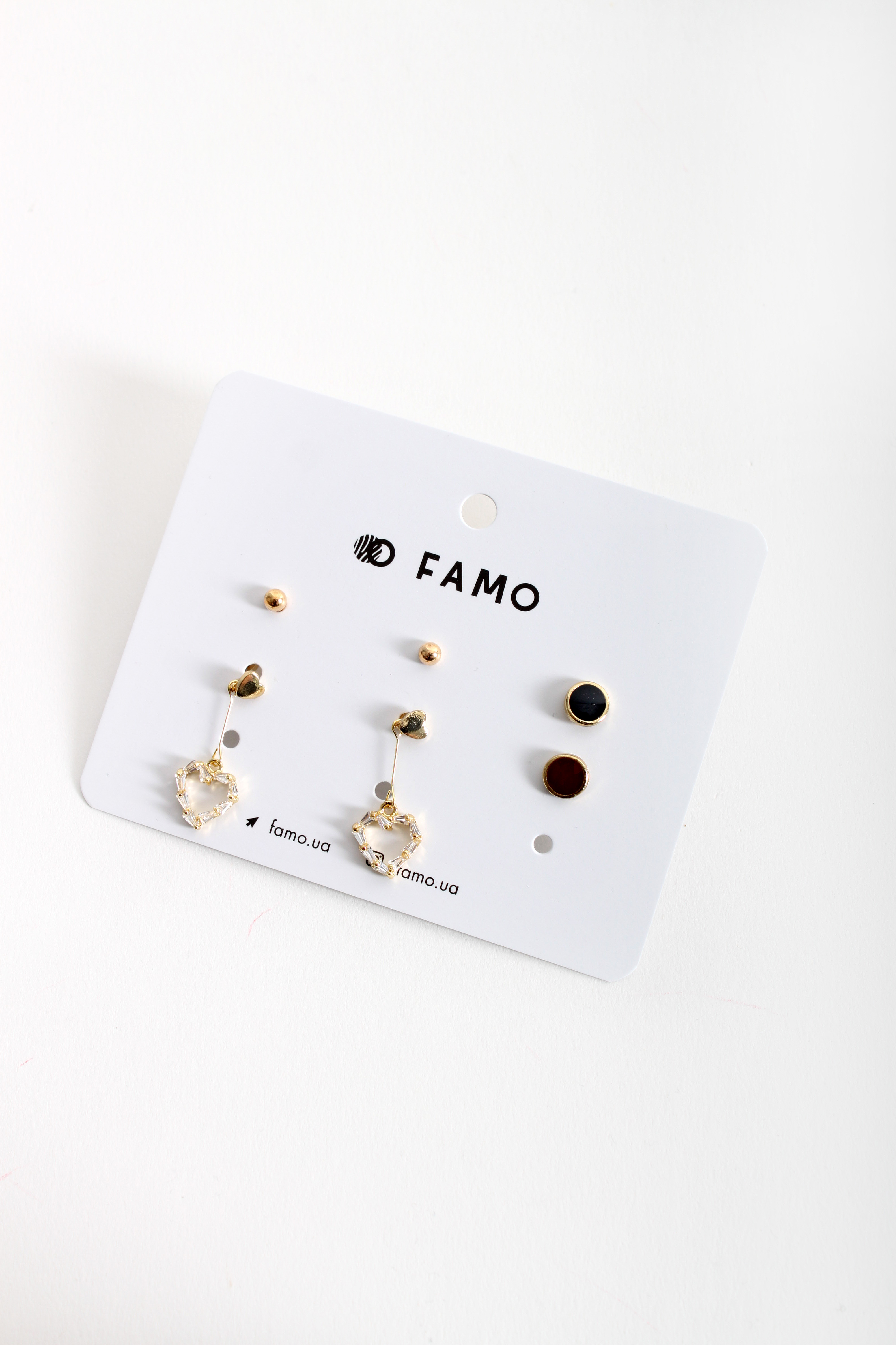 

Набор сережек FAMO Феми разноцветный Длина 0.3/0.7/3(см)/ Ширина 0.3/0.7/3(см) (X140-15)