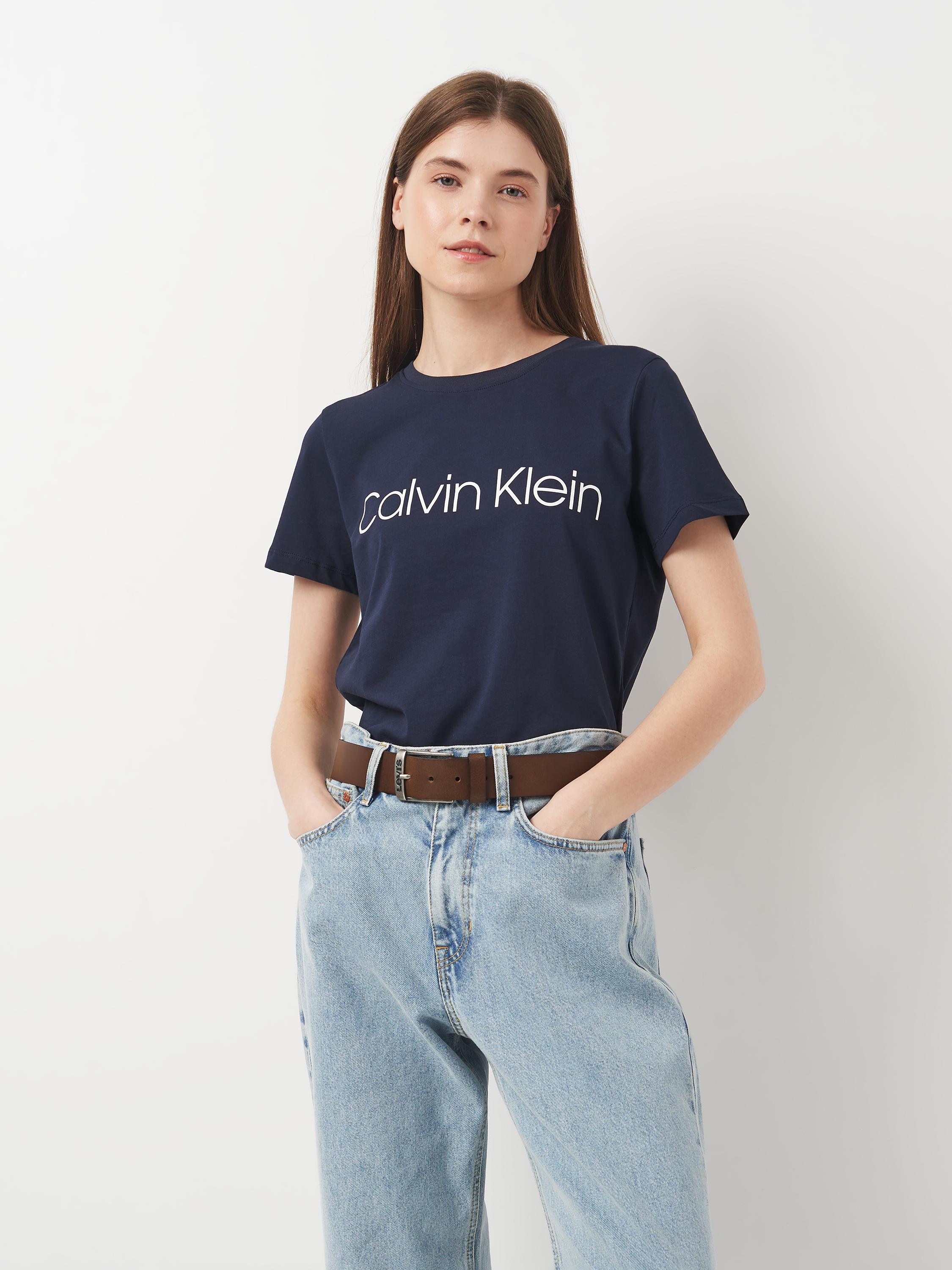 Акція на Футболка жіноча Calvin Klein Jeans 11323.3 XL (48) Темно-синя від Rozetka