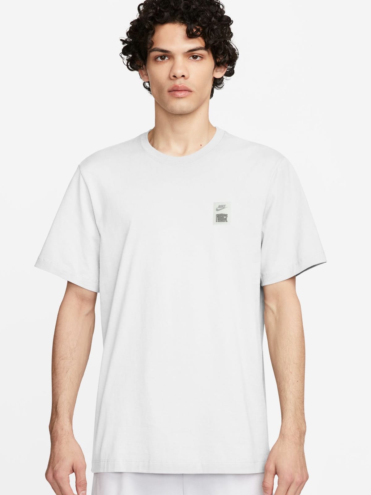 Акция на Футболка довга чоловіча Nike M Nk Tee St 5 FN0803-100 M Біла от Rozetka