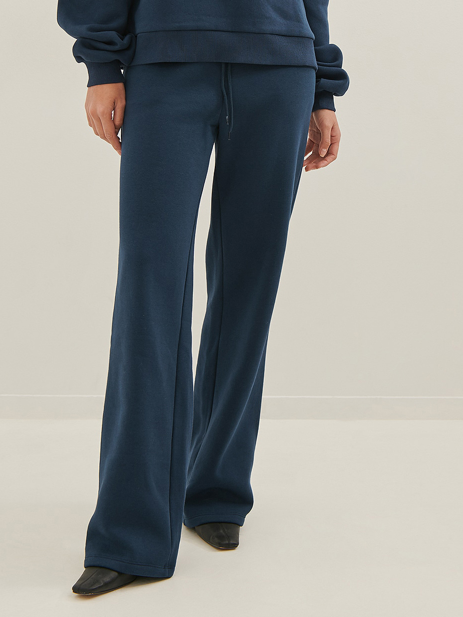 Акція на Спортивні штани жіночі NA-KD 1738-000003-0038 XS Темно-синій від Rozetka