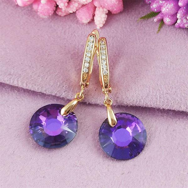 

Серьги подвески SWAROVSKI Фиолет медицинское золото позолота 18К английский замок А/В 7-0137