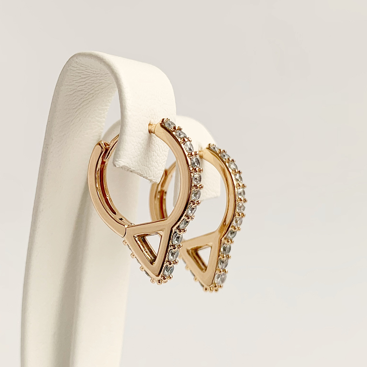 

Серьги Xuping из медицинского золота, белые фианиты, позолота 18K, 24878
