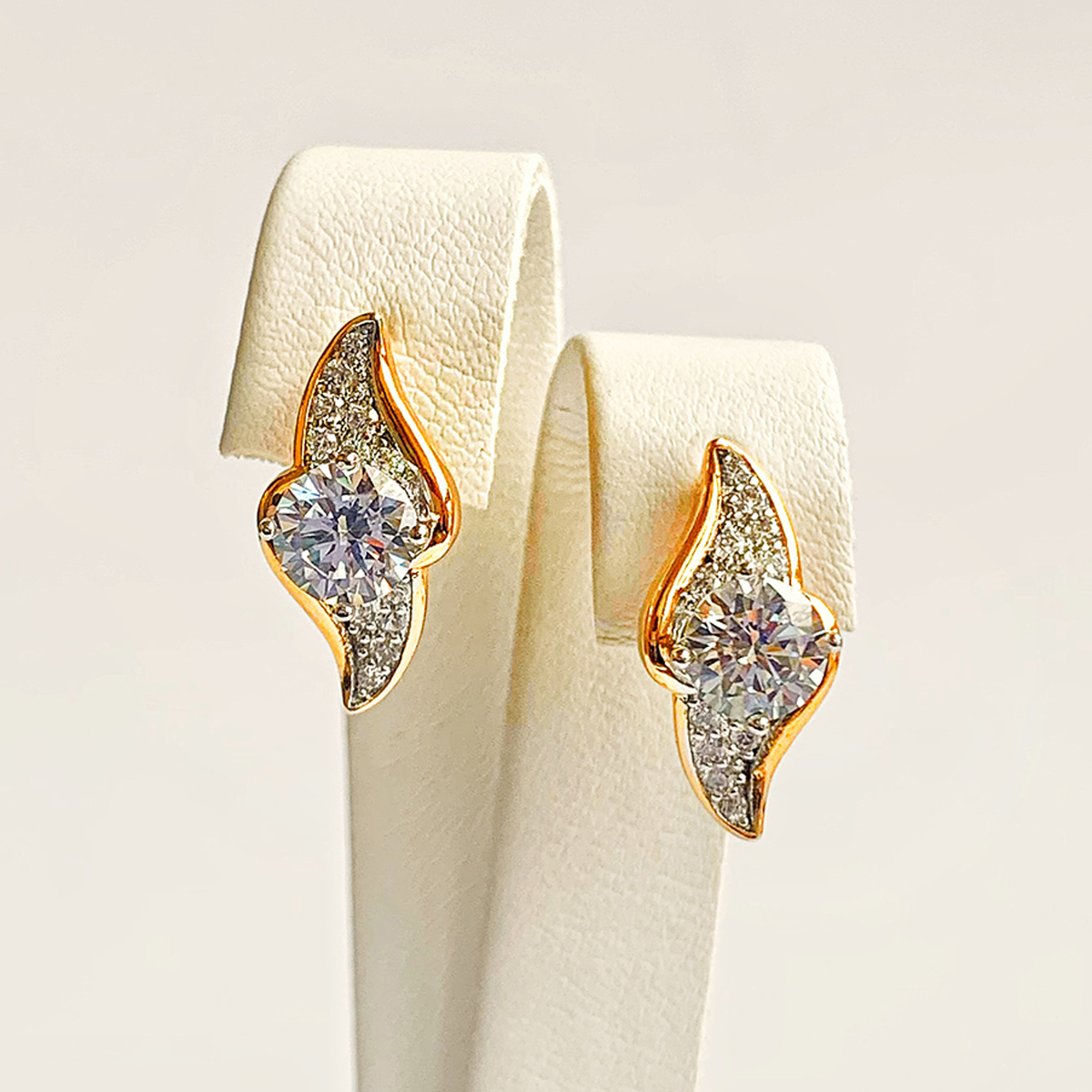 

Серьги Xuping из медицинского золота, белые фианиты, позолота 18K+родий, 24844