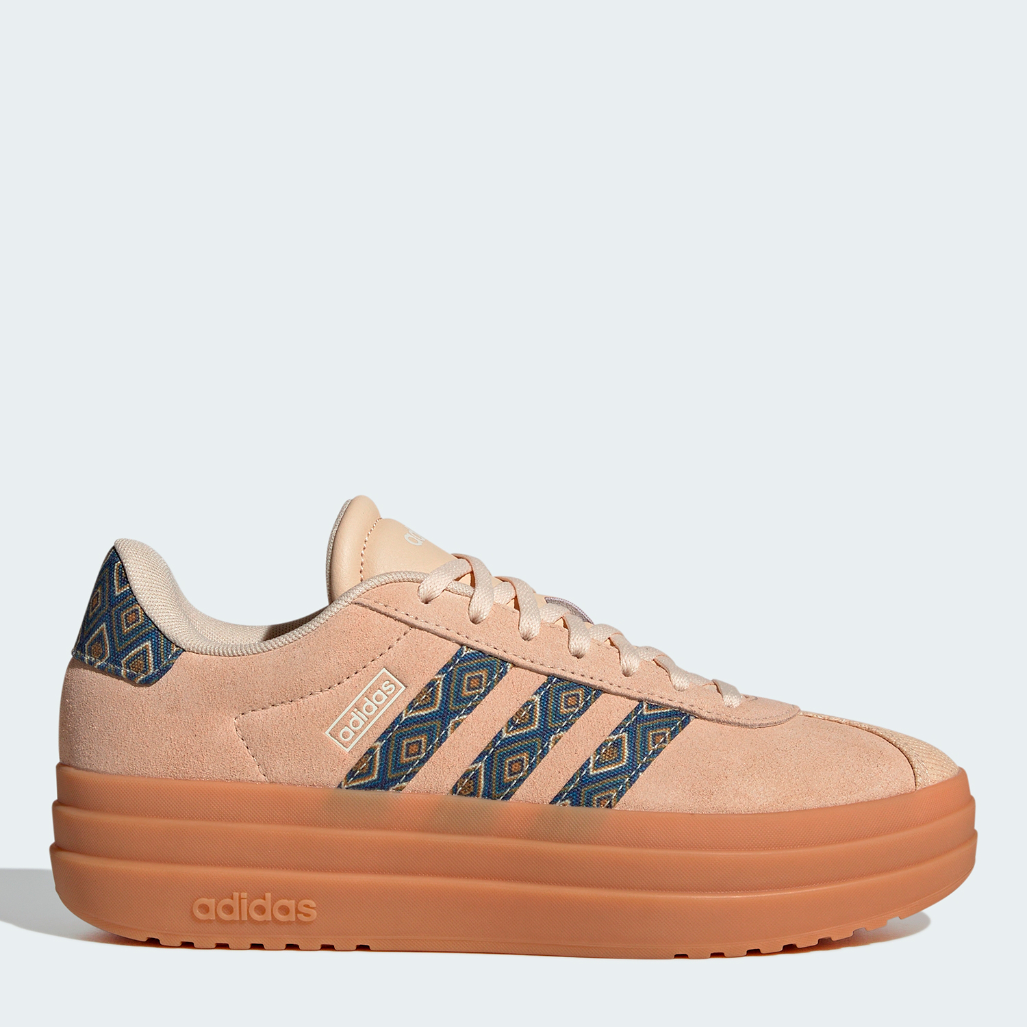 Акція на Жіночі кеди низькі Adidas Vl Court Bold IH7510 36 (3.5UK) 22.2 см Vl Court Bold Crysan/Crewht/Gum3 від Rozetka