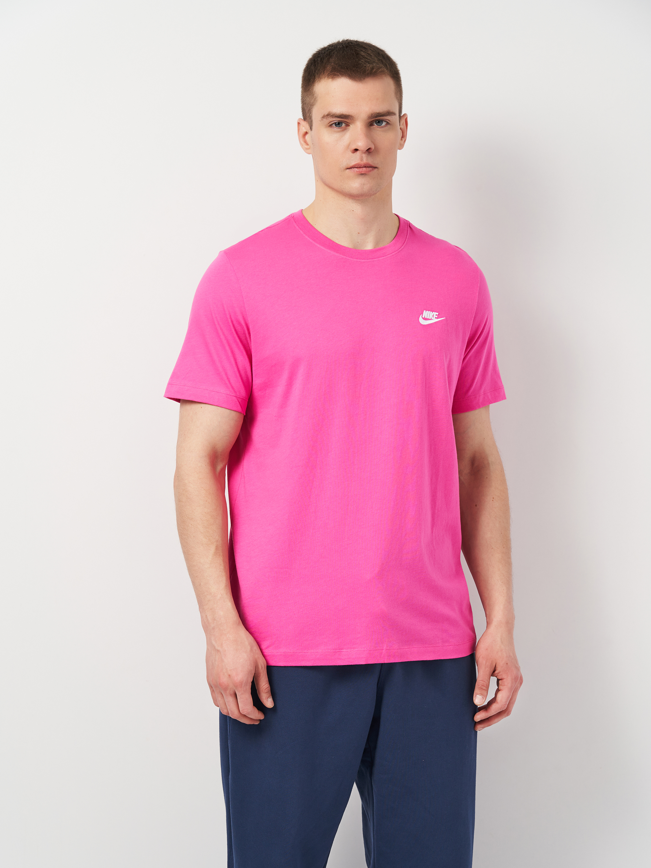 Акція на Футболка довга чоловіча Nike M Nsw Club Tee AR4997-605 2XL Рожева від Rozetka