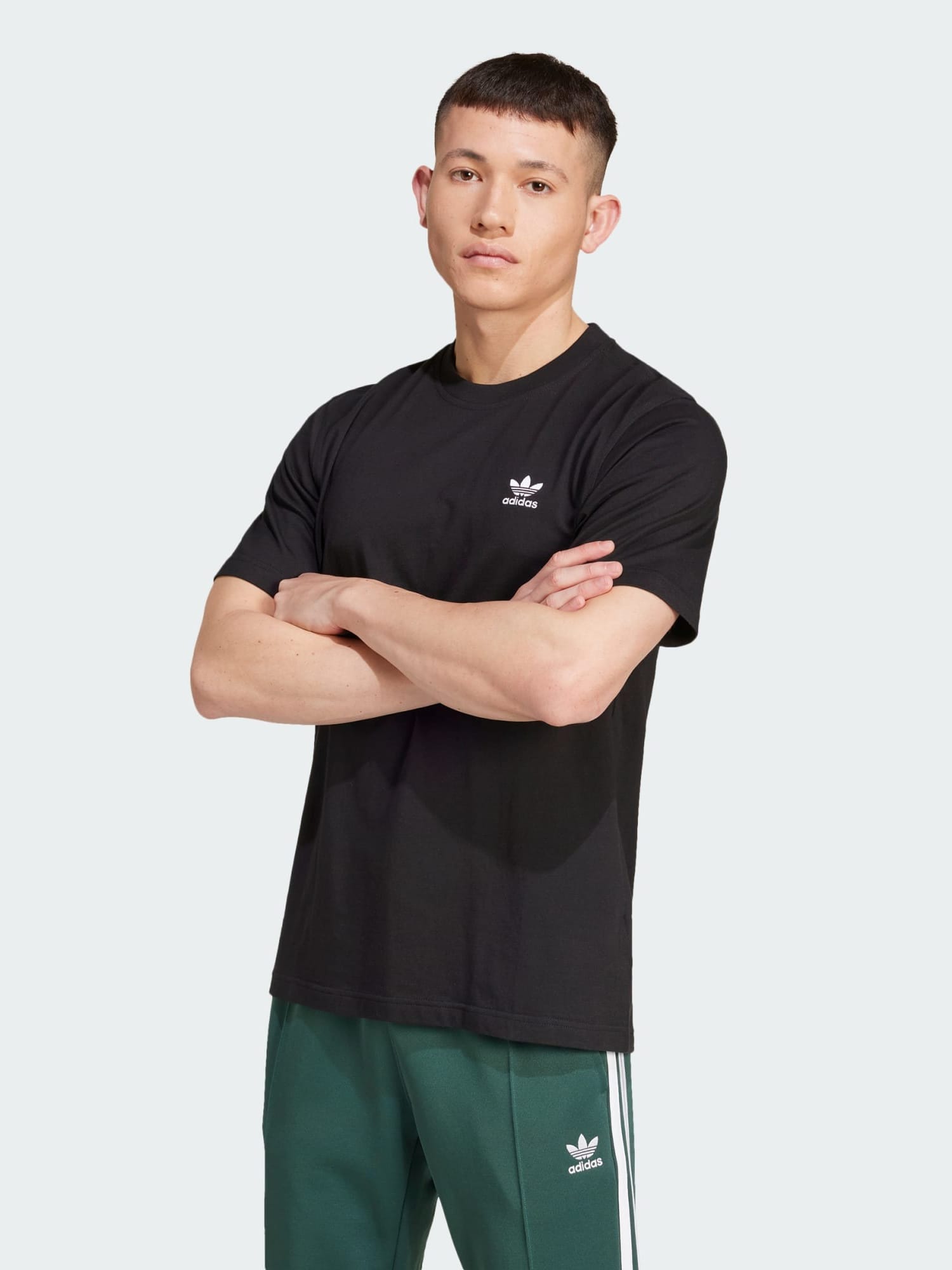 Акція на Футболка бавовняна чоловіча Adidas Originals Ess Tee IW5787 L Чорна від Rozetka