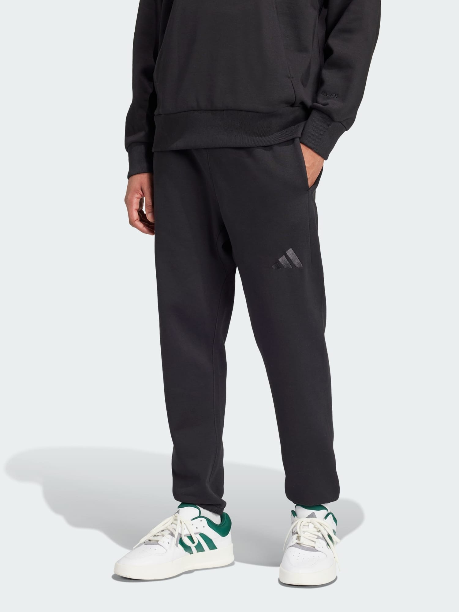 Акція на Спортивні штани утеплені чоловічі Adidas M A Szn Fl R Pt IX1246 S Чорні від Rozetka