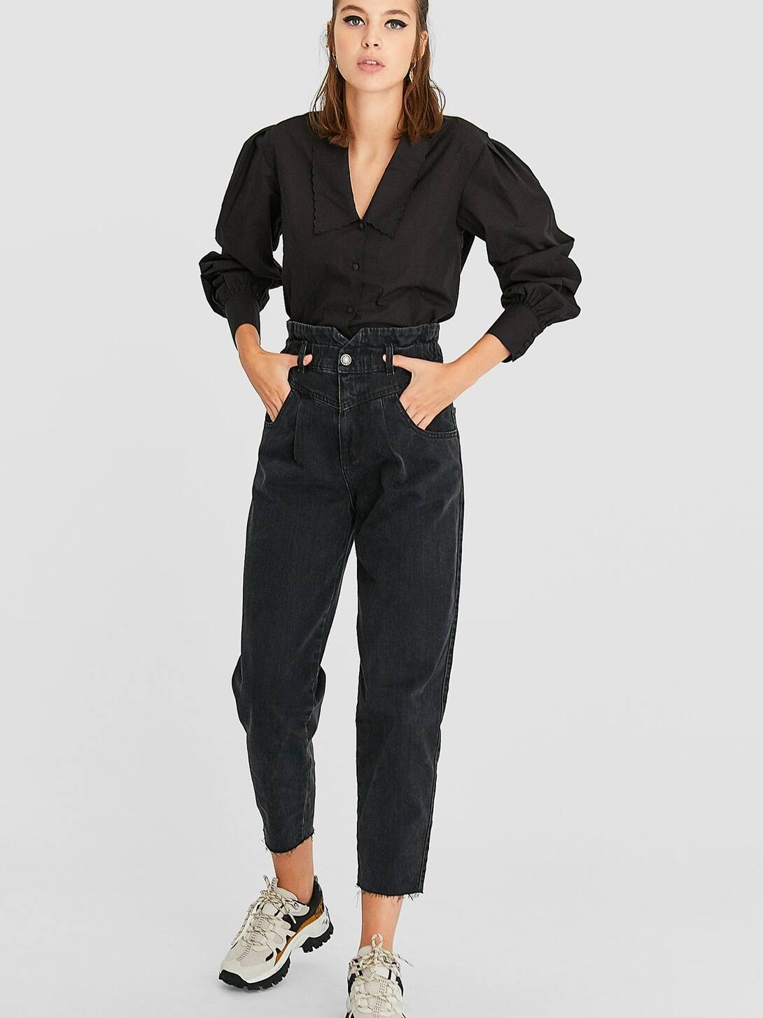 

Блузка Stradivarius 08232107001 L Черная