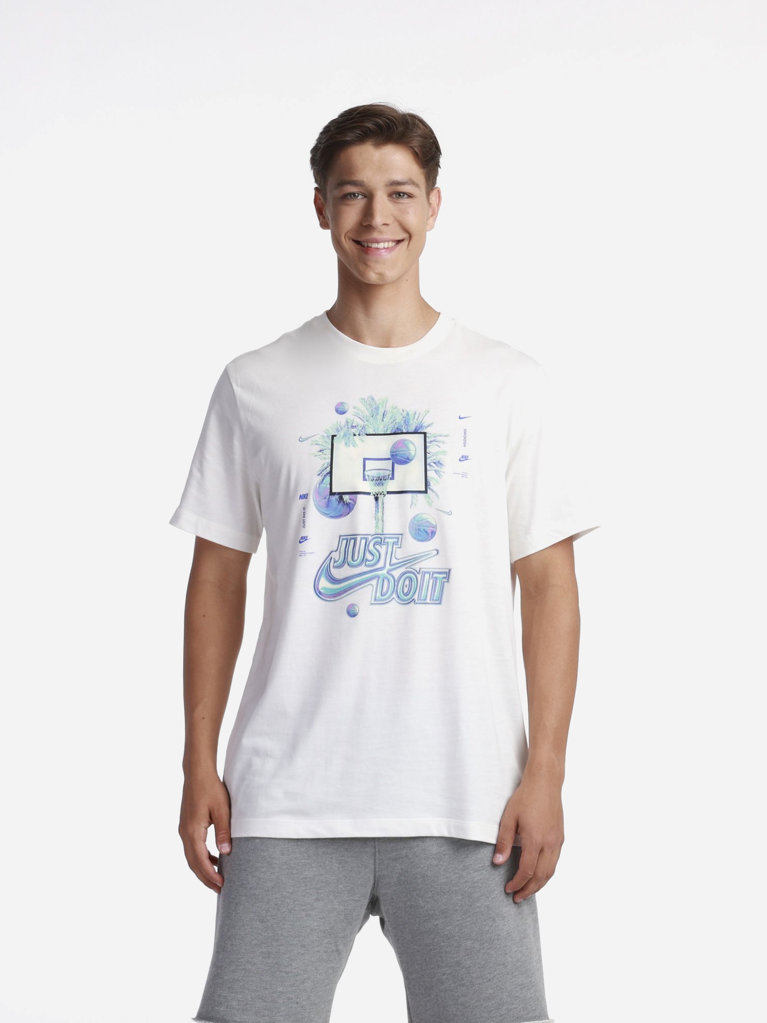 Акція на Футболка бавовняна чоловіча Nike M Nk Tee Photo Su24 FV8410-133 2XL Біла від Rozetka