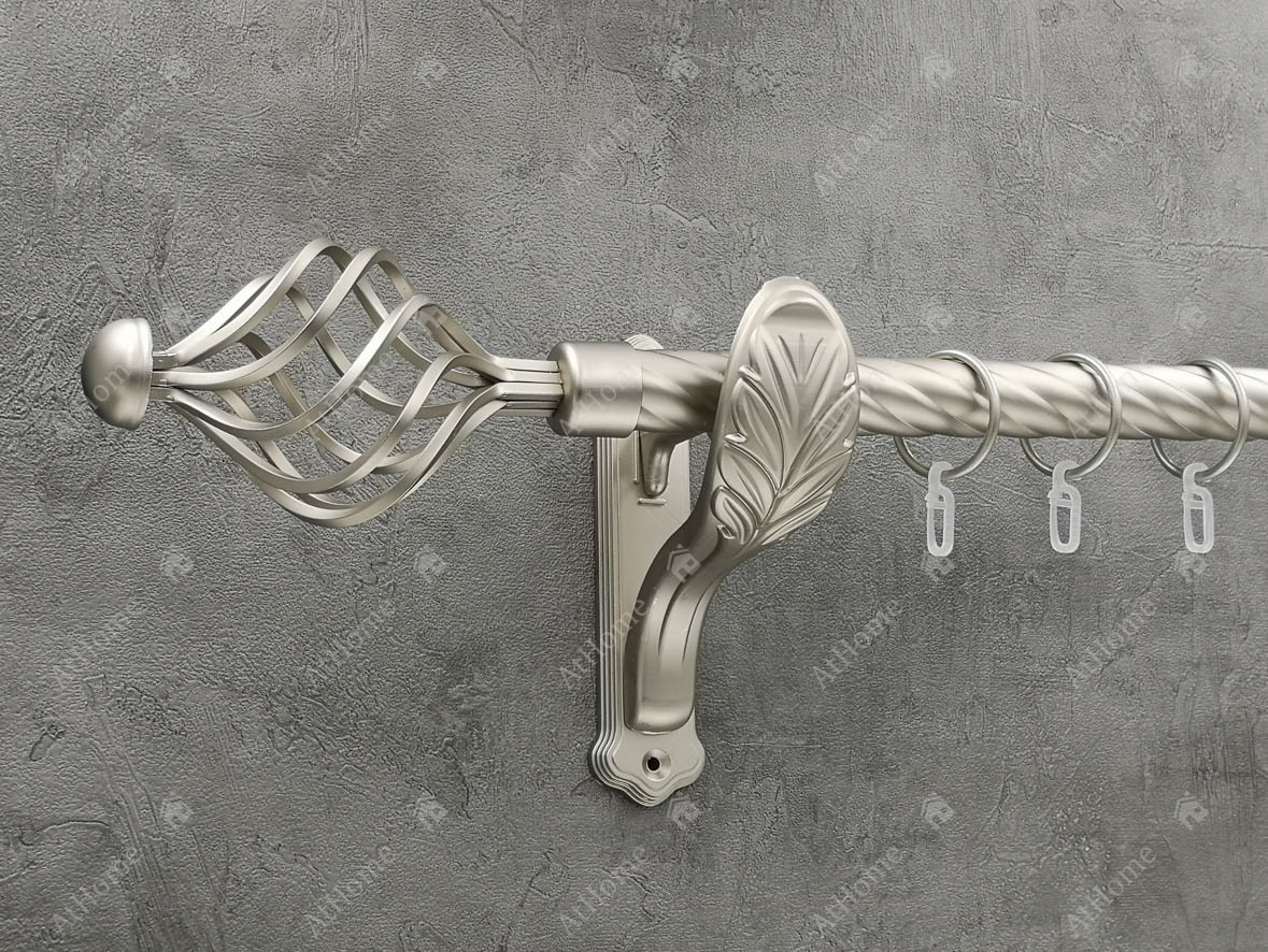 

Карниз Quadrum Арезо 160 см одинарный ретро Сатин 25 мм витая (кольца с крючками)