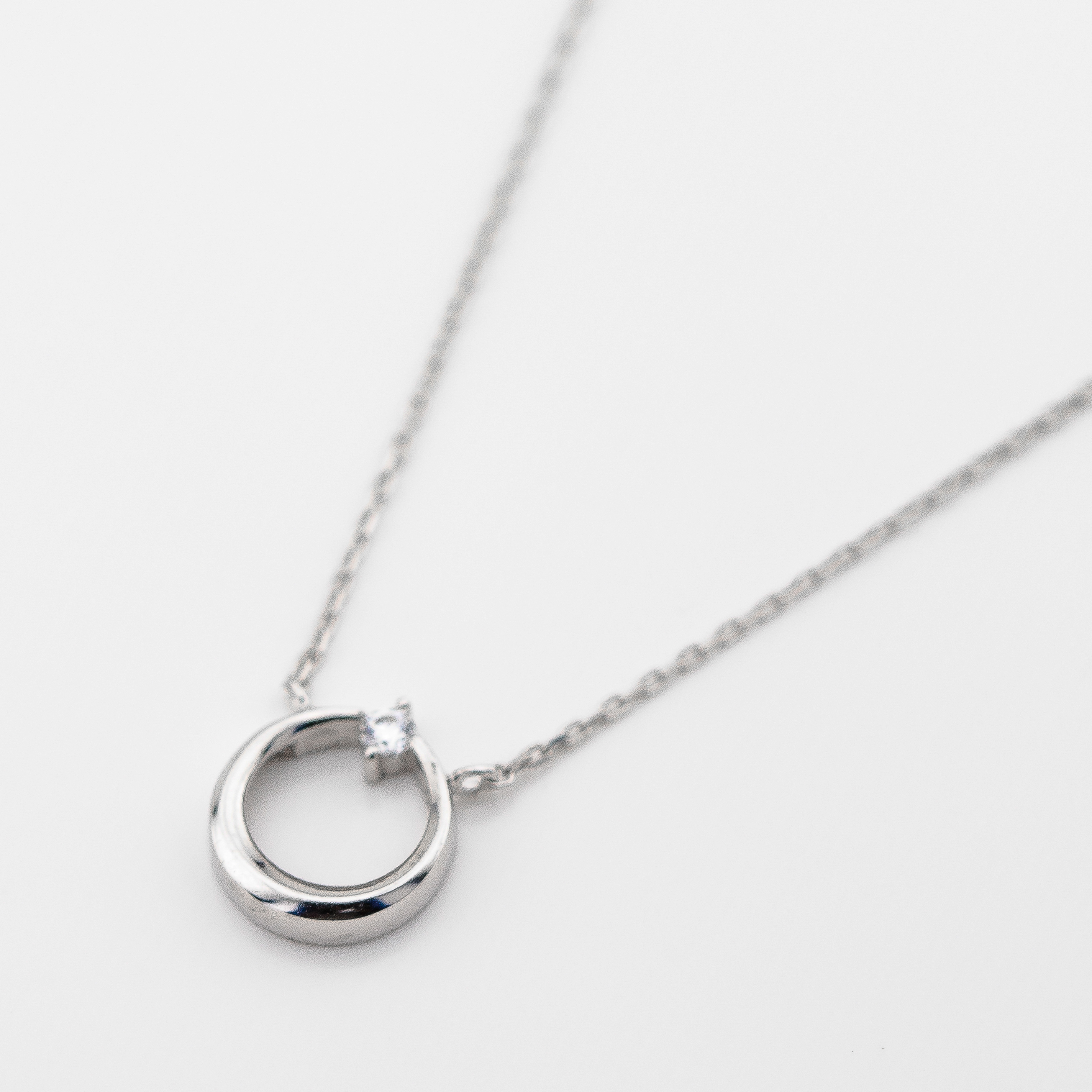 

Серебряное колье с кристаллами SWAROVSKI KO14458 Диамант, 45 размер