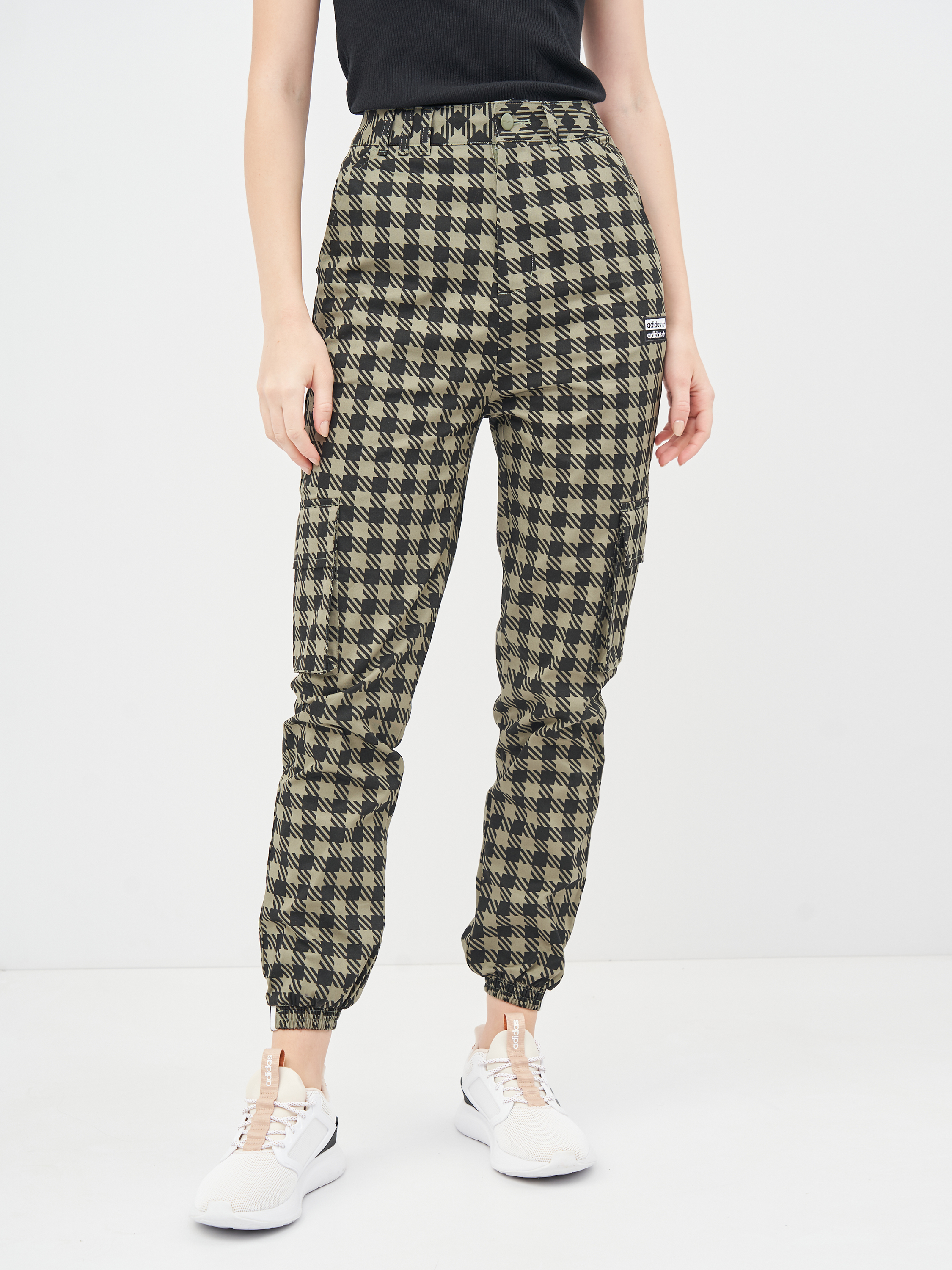 

Спортивные штаны Adidas Cargo Pant GD3936 2XS/XS Legacy Green