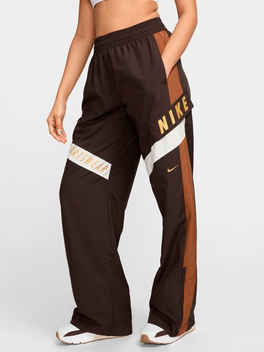 Акція на Спортивні штани жіночі Nike W Nsw Wvn Os Pant Hr Sw HF5957-220 M Коричневі від Rozetka