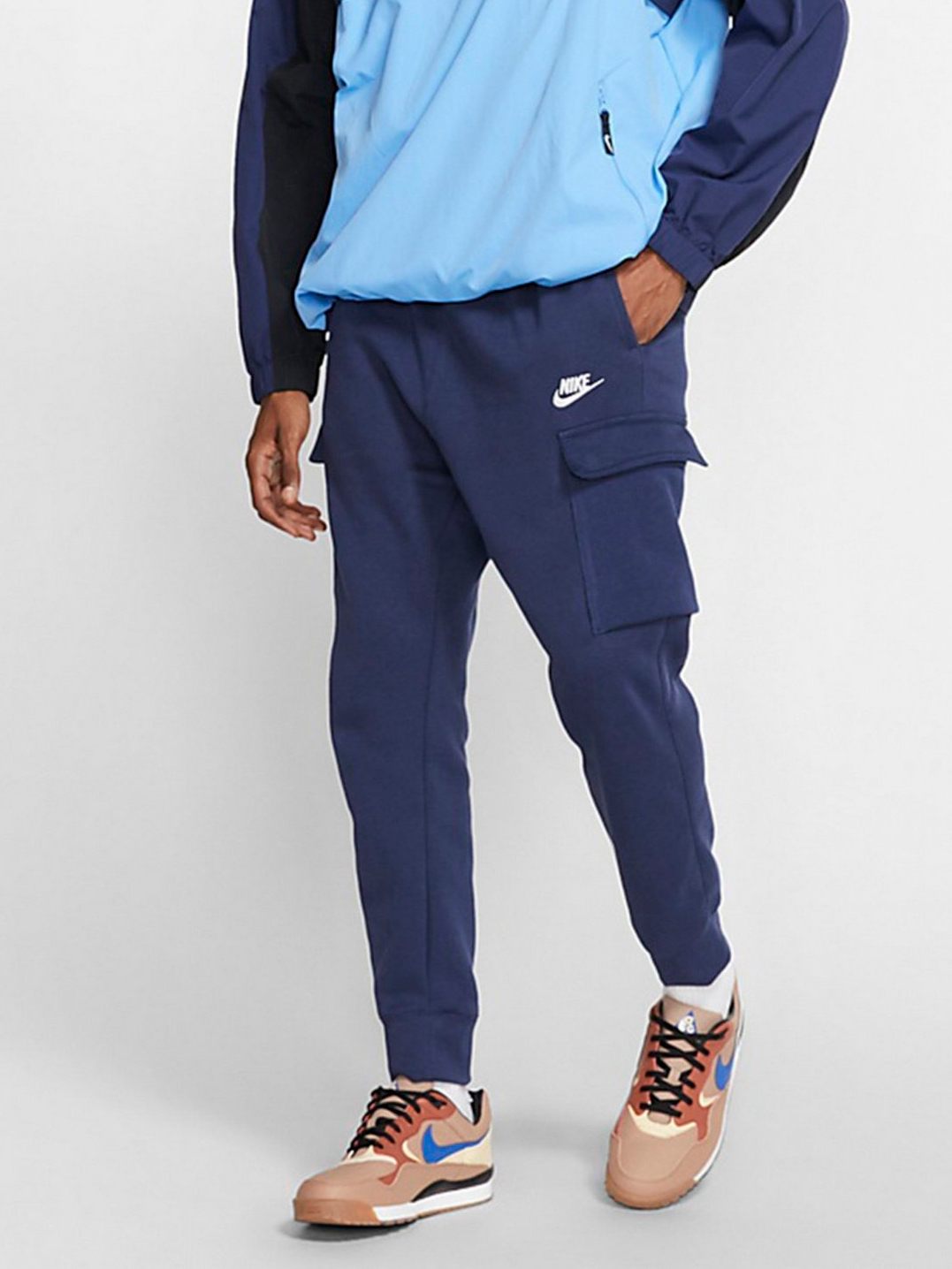 Акція на Спортивні штани утеплені чоловічі Nike M Nsw Club Pant Cargo Bb CD3129-410 3XL Сині від Rozetka