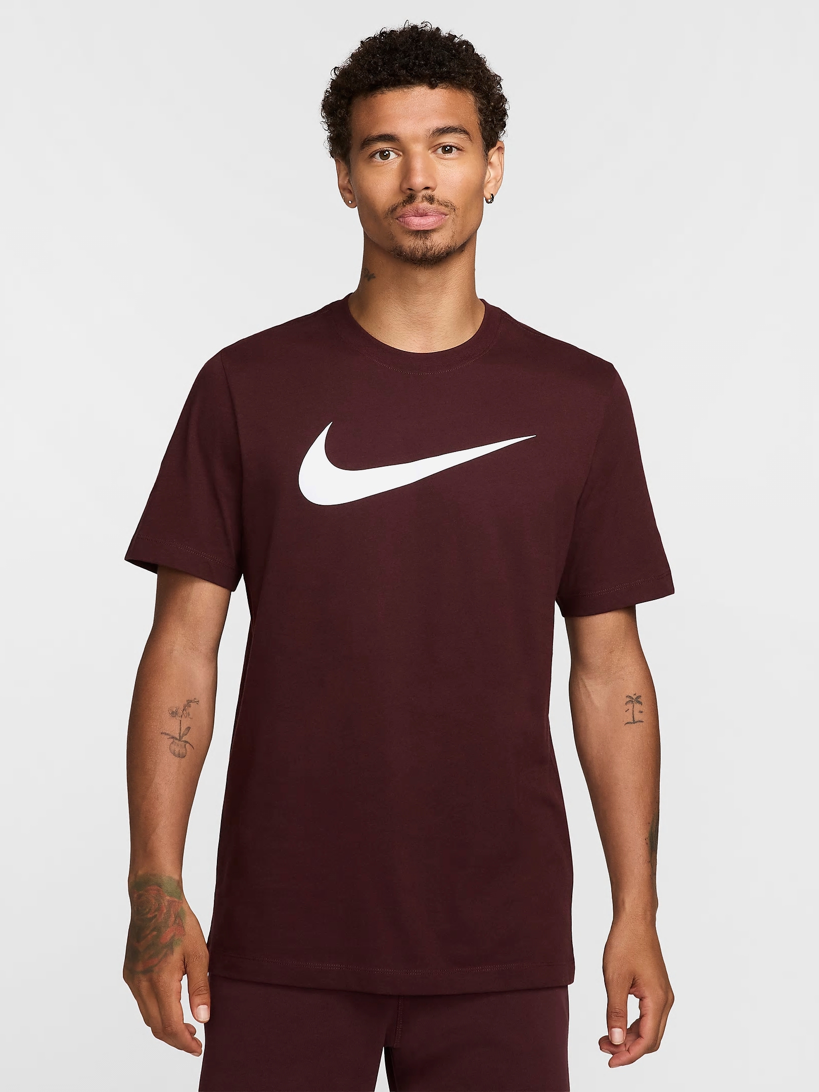 Акція на Футболка бавовняна довга чоловіча Nike M Nsw Tee Icon Swoosh DC5094-652 M Бордова від Rozetka