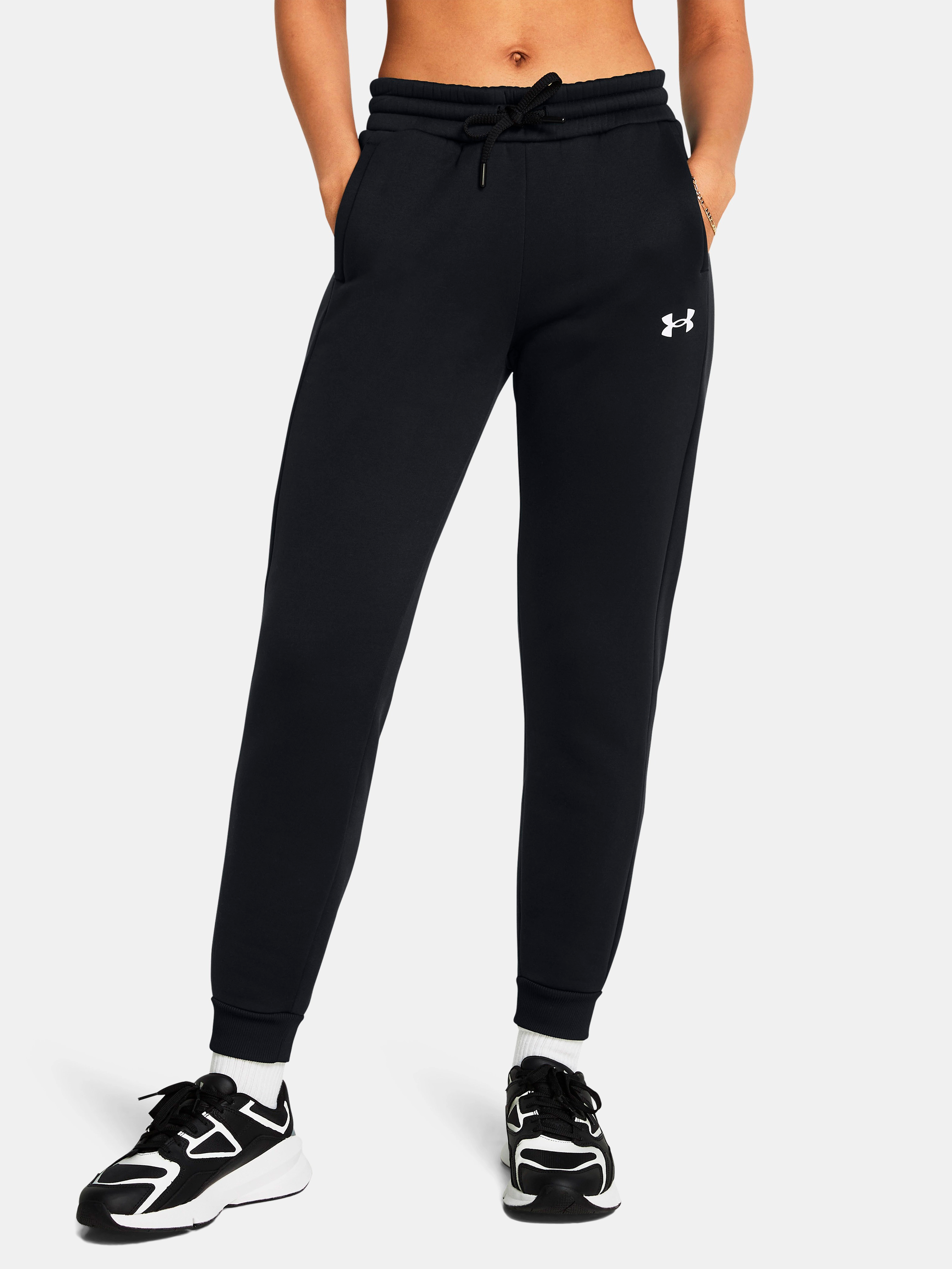 Акція на Спортивні штани утеплені жіночі Under Armour Ua Armour Fleece Jogger 1386510-001 XL Чорні від Rozetka