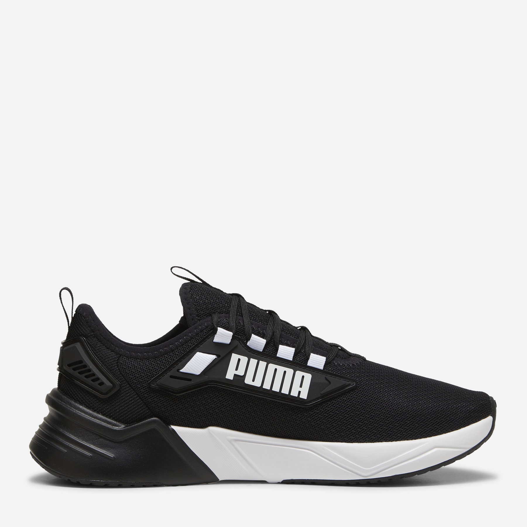 Акція на Чоловічі кросівки для бігу Puma Retaliate 3 37947809 40 (6.5UK) 25.5 см Puma Black-Puma White від Rozetka