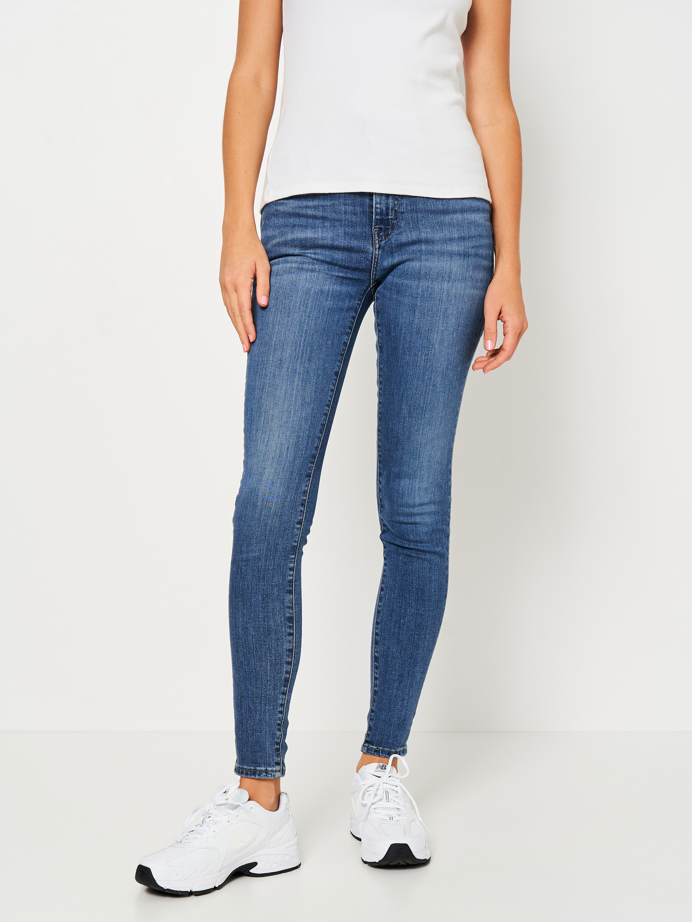 Акція на Джинси Skinny жіночі Levi's 721 High Rise Skinny 18882-0595 27-30 Сині від Rozetka