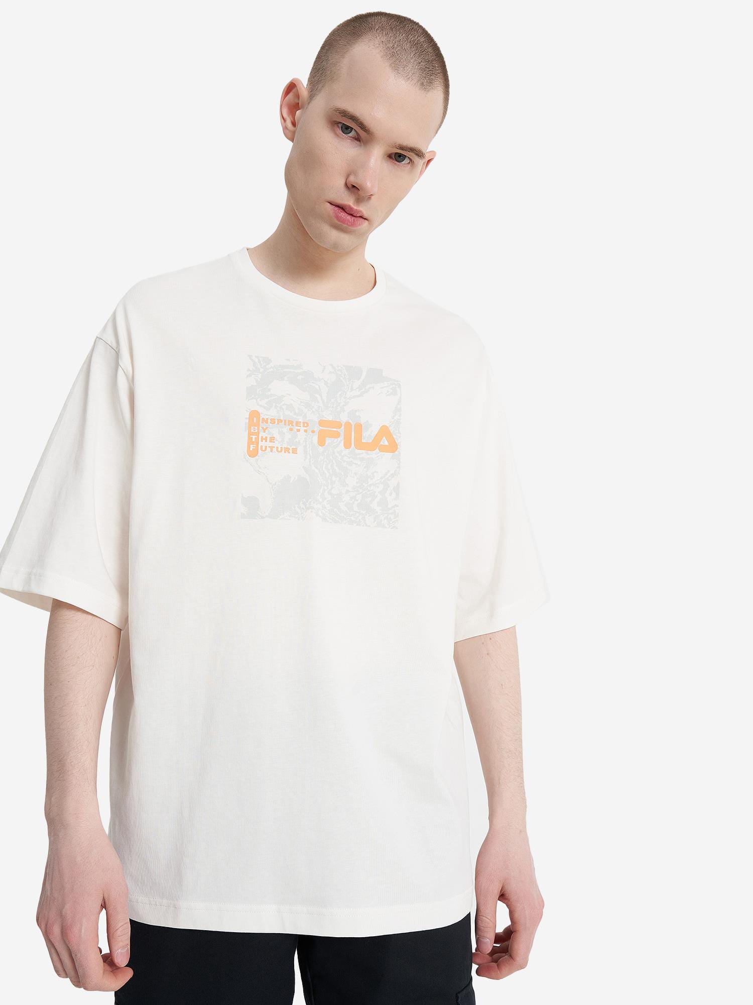 Акція на Футболка бавовняна чоловіча Fila Men's T-shirt 129905-01 52-54 Кремова від Rozetka