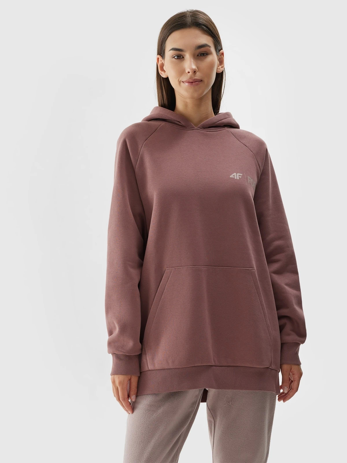 Акція на Худі жіноче 4F Sweatshirt F700 4FAW23TSWSF700-82S S Коричневе від Rozetka