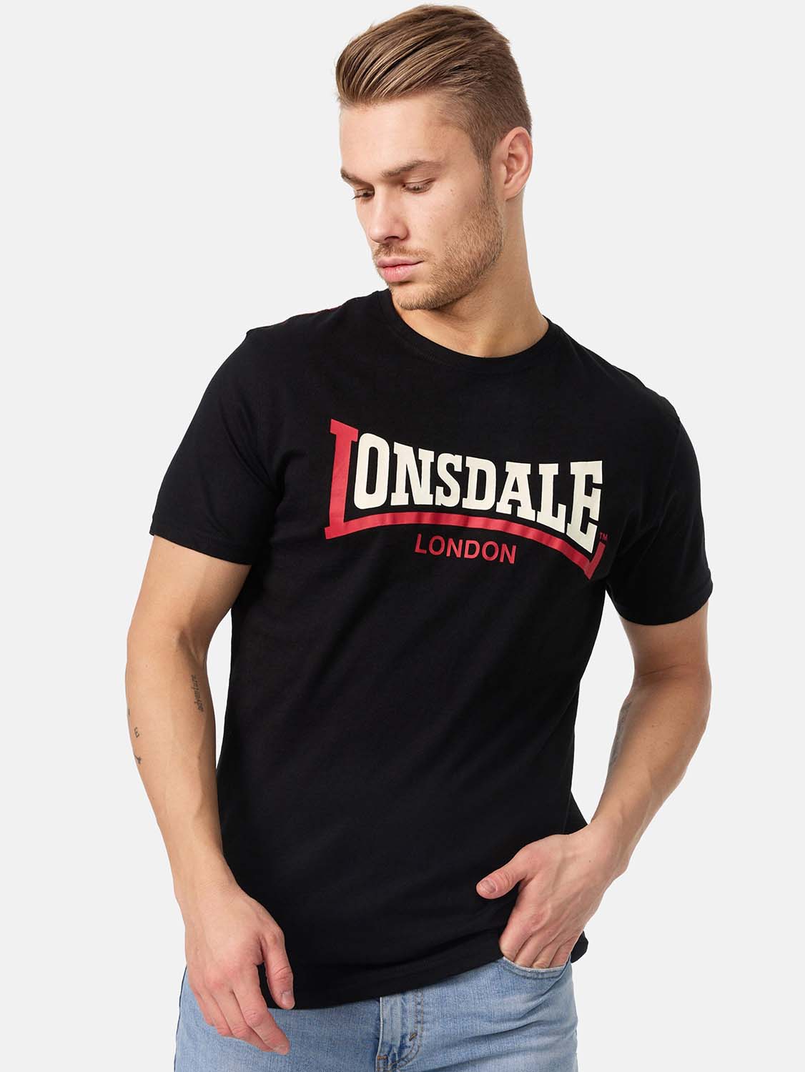 Акція на Футболка бавовняна довга чоловіча Lonsdale 113170-1000 M Black від Rozetka