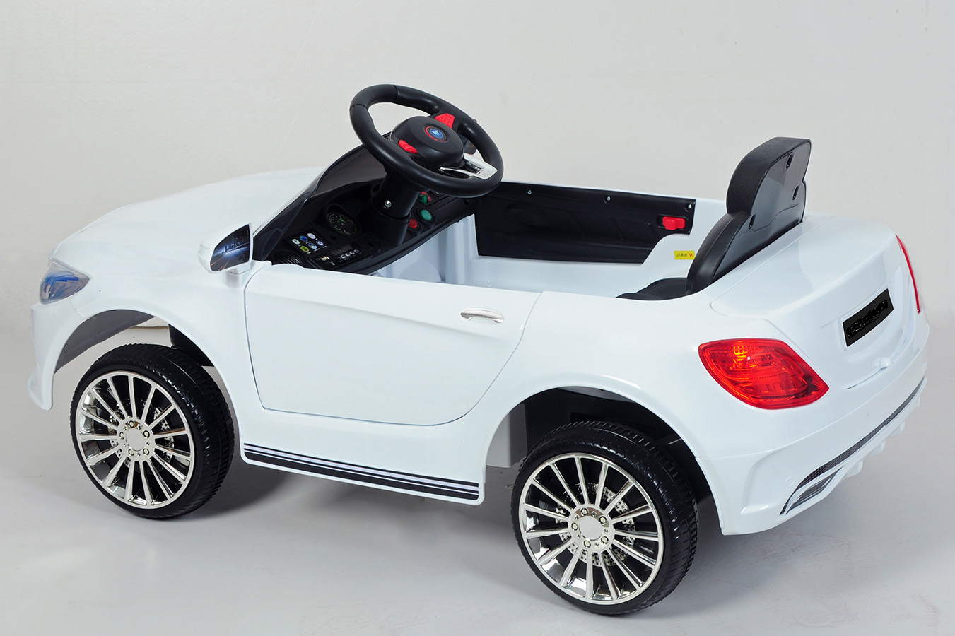 

Электромобиль Car4Kids T-7620 на радиоуправлении Bluetooth и с МР3 + медленный старт + 2 мотора по 25 Вт Белый