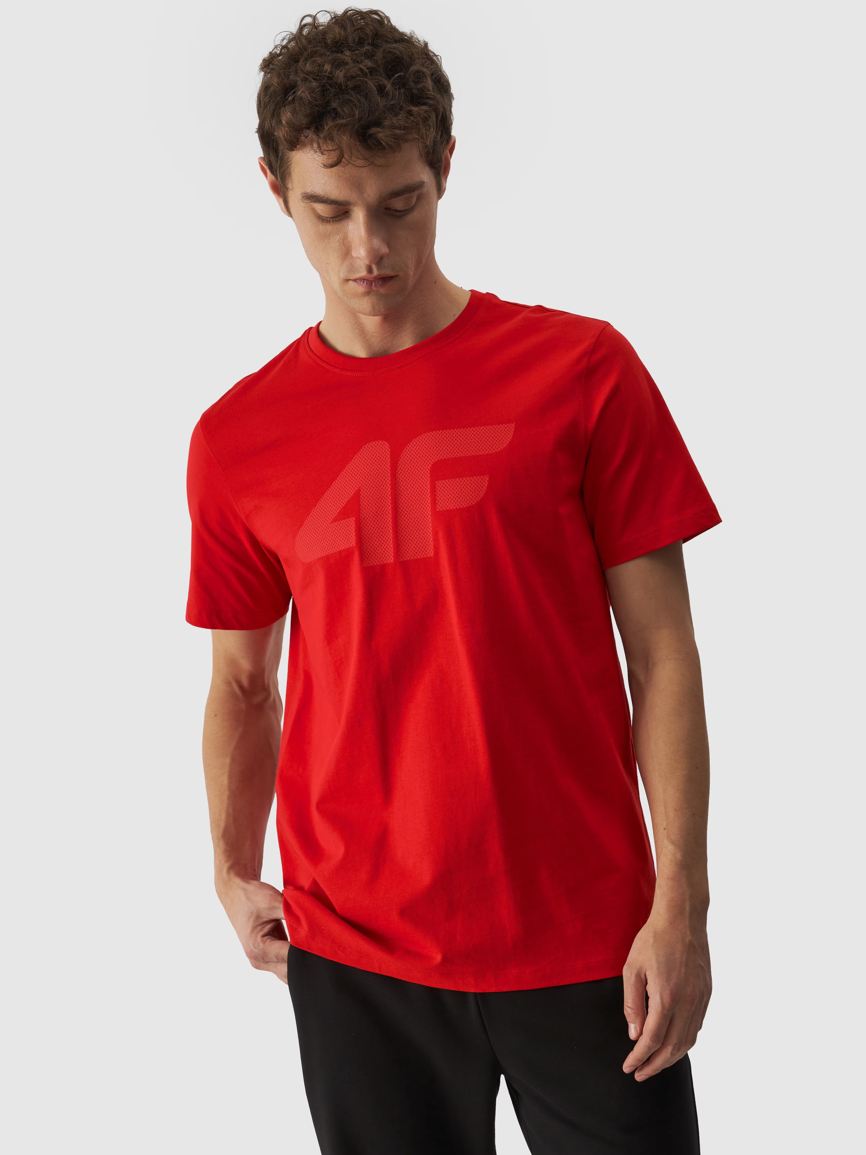 Акція на Футболка бавовняна довга чоловіча 4F Tshirt M1844 4FWMM00TTSHM1844-60S L Червона від Rozetka