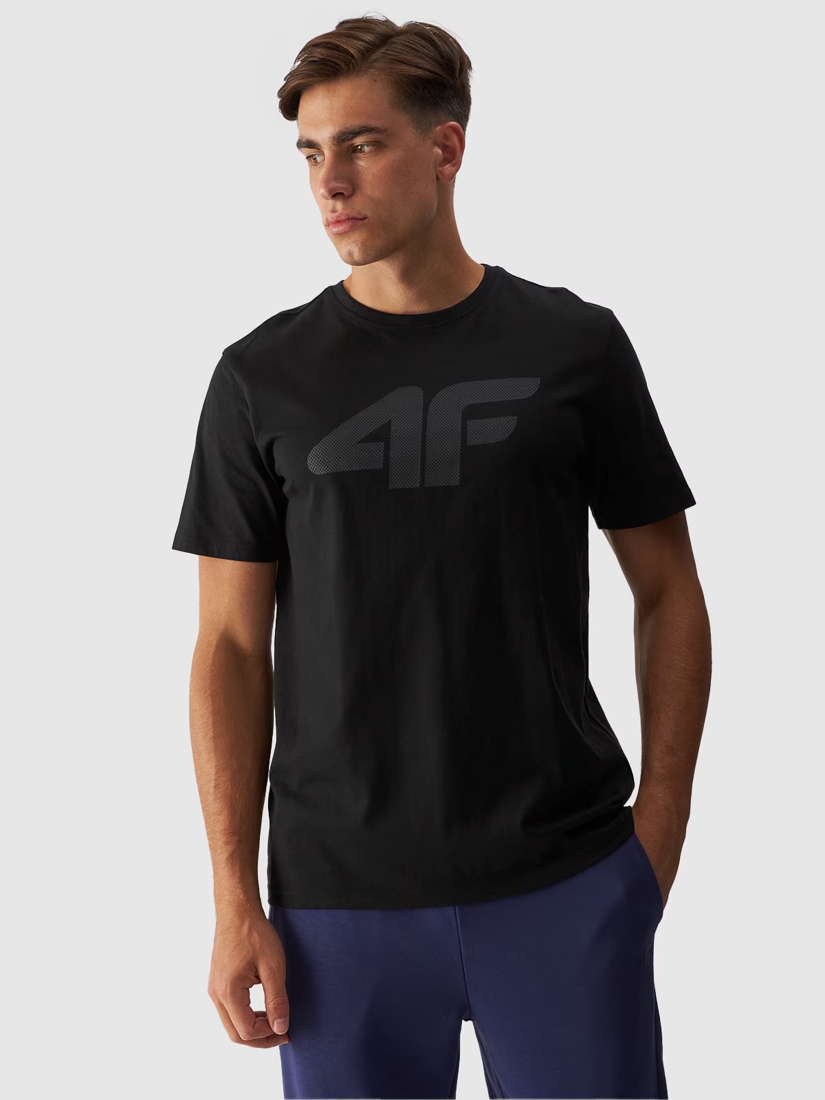 Акція на Футболка бавовняна довга чоловіча 4F Tshirt M1844 4FWMM00TTSHM1844-20S S Чорна від Rozetka