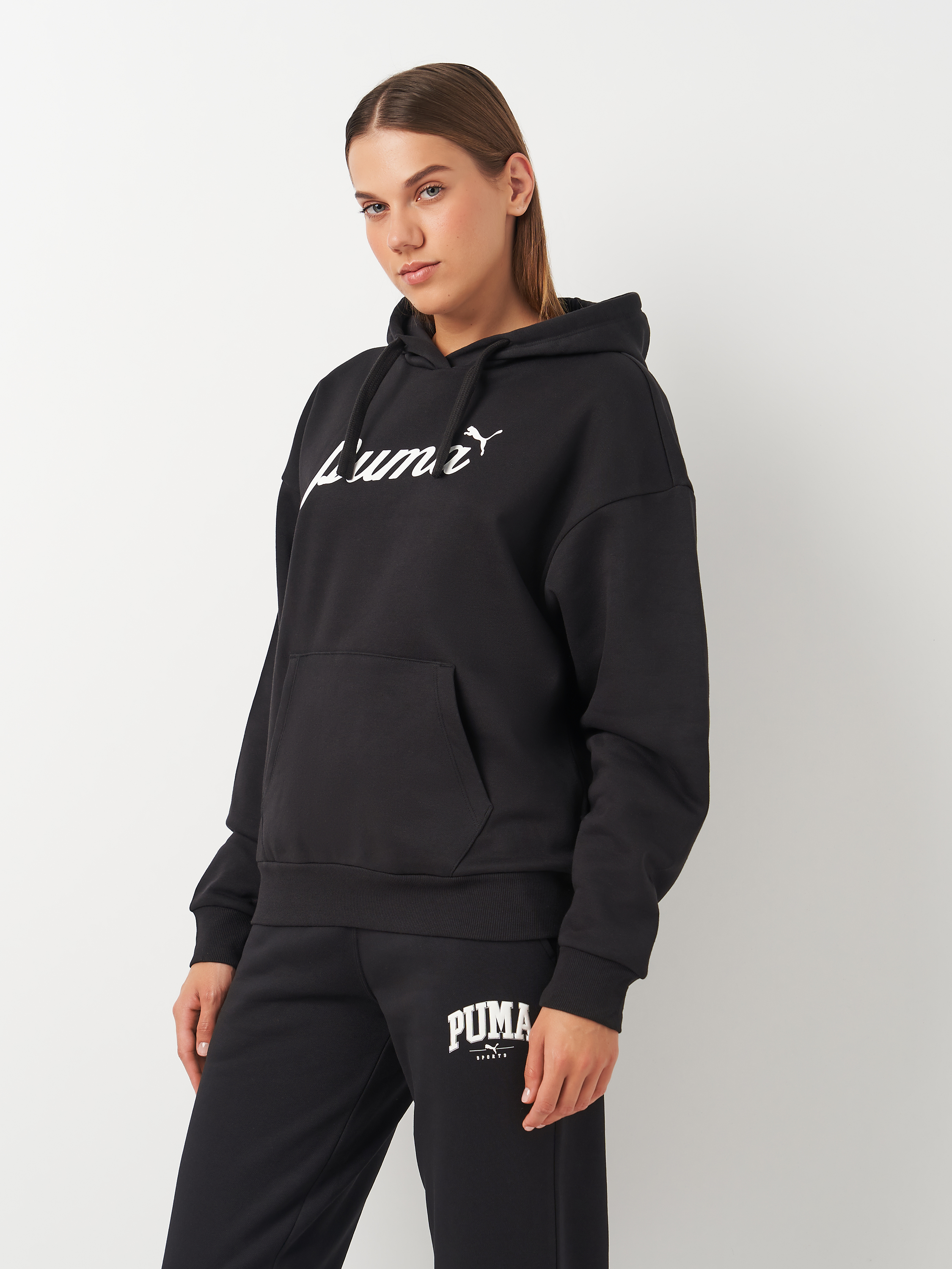 Акція на Худі тепле жіноче Puma Ess+ Script Hoodie Fl 68153401 XS Чорне від Rozetka