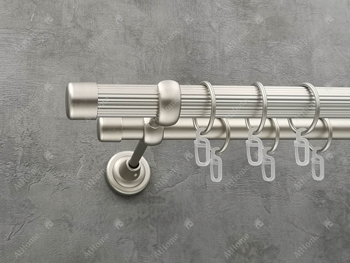 

Карниз Quadrum Заглушка 400 см двойной Сатин 25/19 мм рифленая (кольца с крючками)