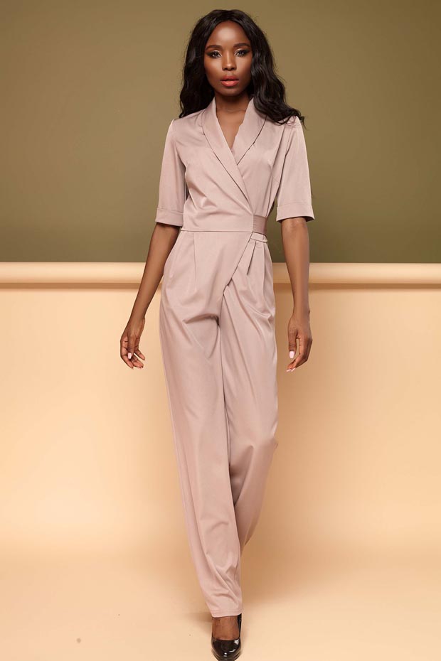 

Женский JADONE FASHION комбинезон из костюмной ткани на запах с поясом Флоренс цвет бежевый  (Комбинезон Флоренс бежевый, Женский JADONE FASHION комбинезон из костюмной ткани на запах с поясом Флоренс цвет бежевый M (Комбинезон Флоренс бежевый)