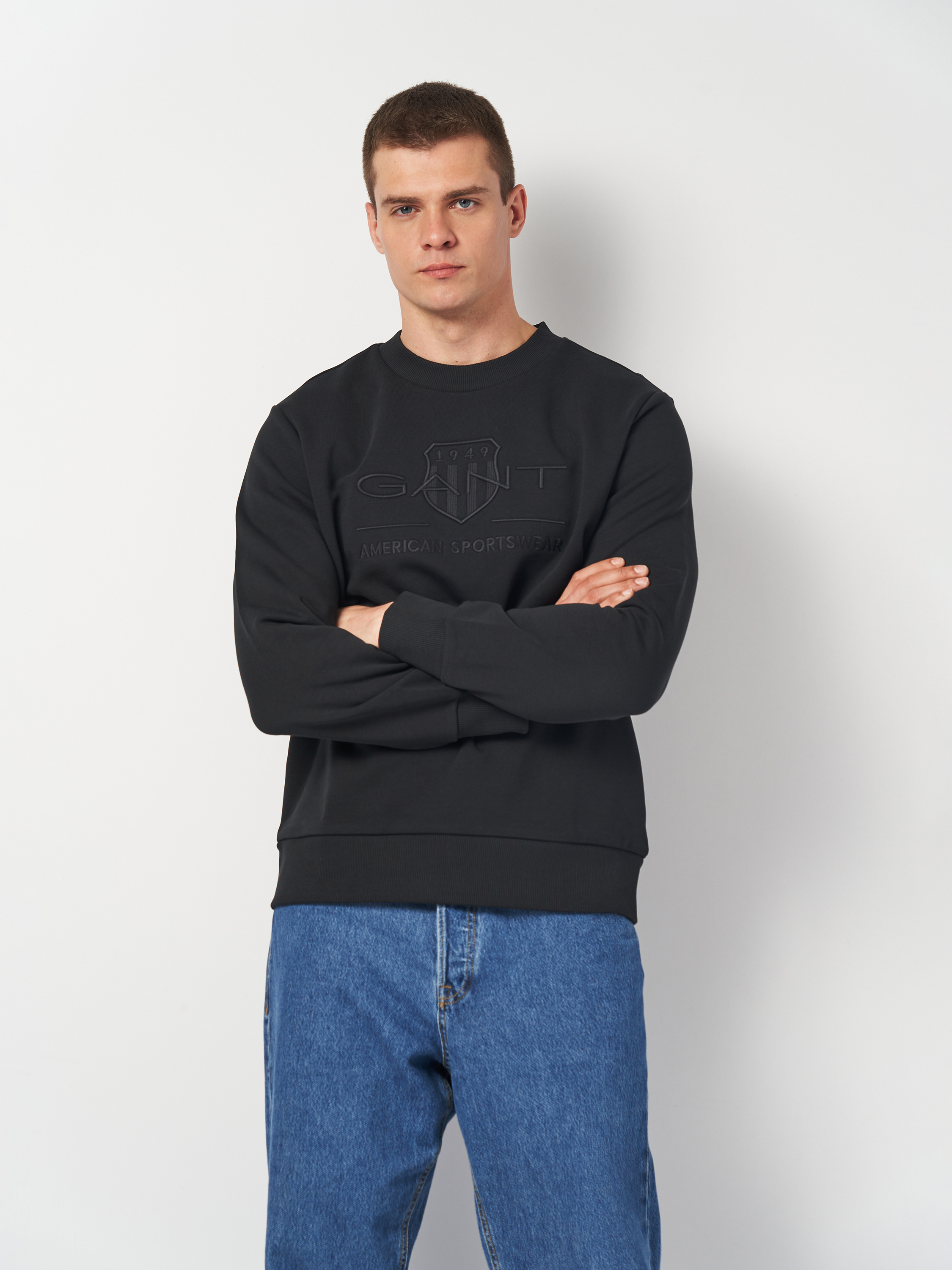 Акція на Світшот чоловічий GANT Reg Tonal Shield C-Neck Sweat 2036017-5 XXL Чорний від Rozetka