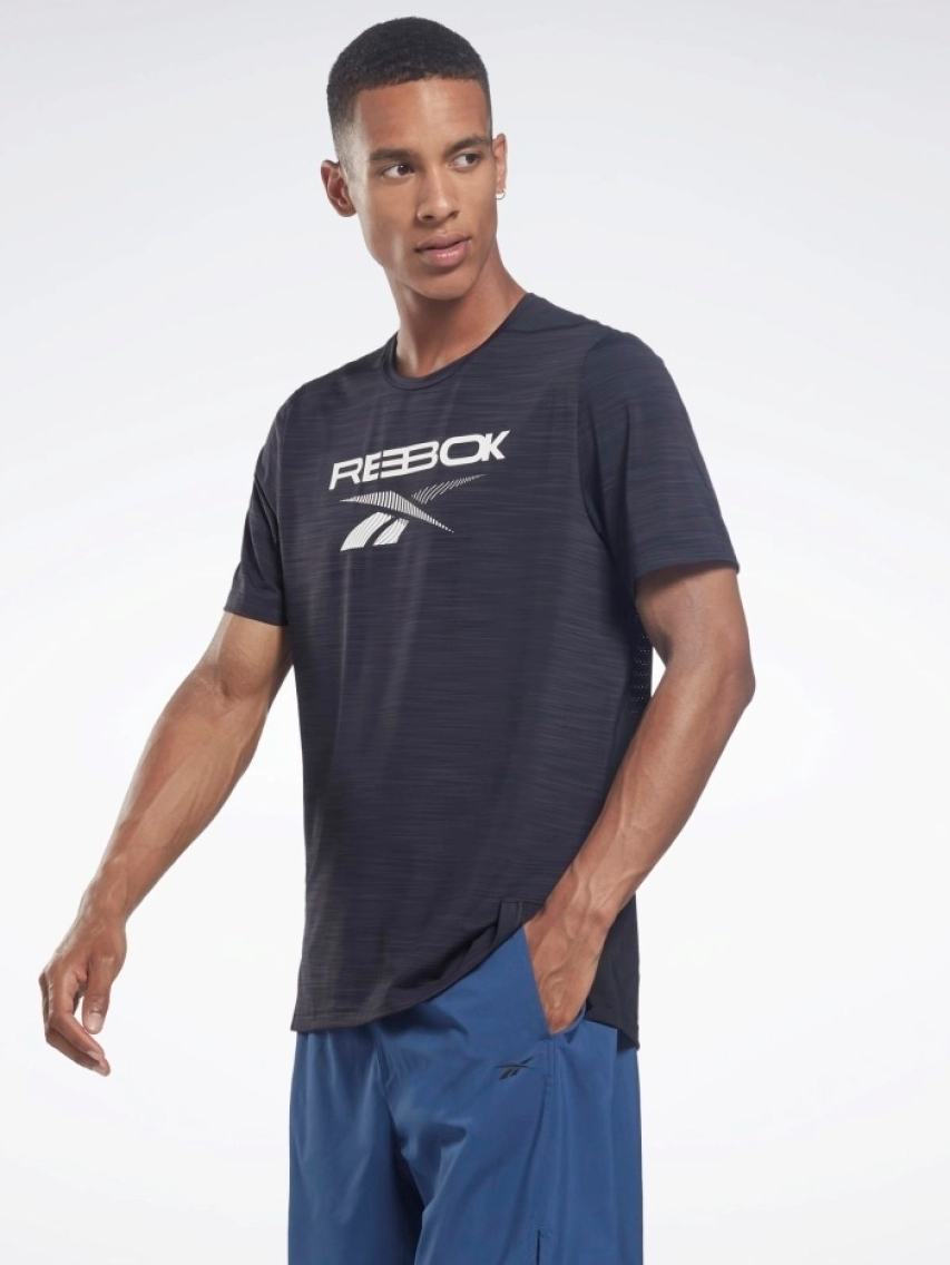 Акція на Футболка спортивна чоловіча Reebok Ts Ac Graphic Tee H46597 S Чорна від Rozetka